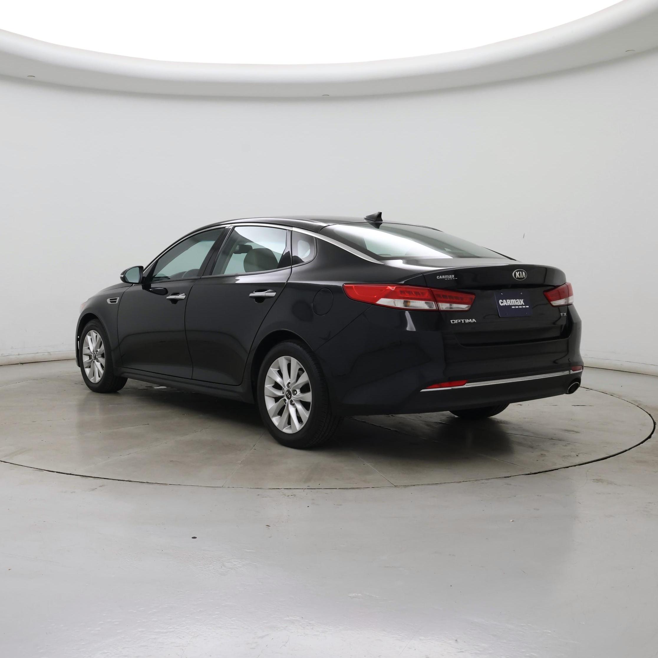 Thumbnail: 2017 Kia Optima - 2