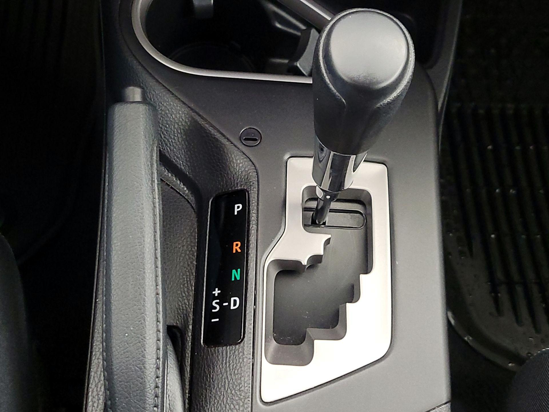 Thumbnail: 2017 Toyota RAV4 - 17