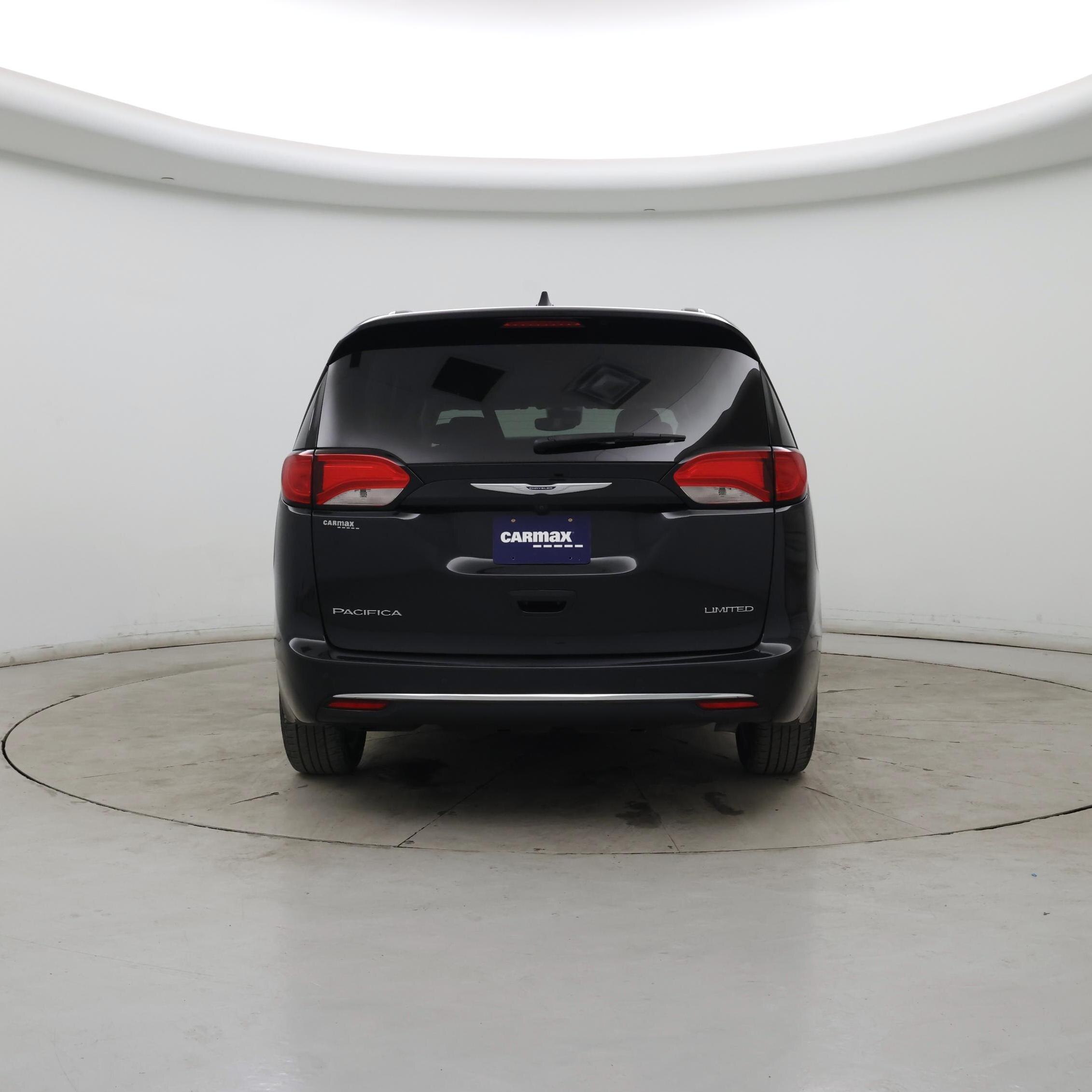 Thumbnail: 2019 Chrysler Pacifica - 6