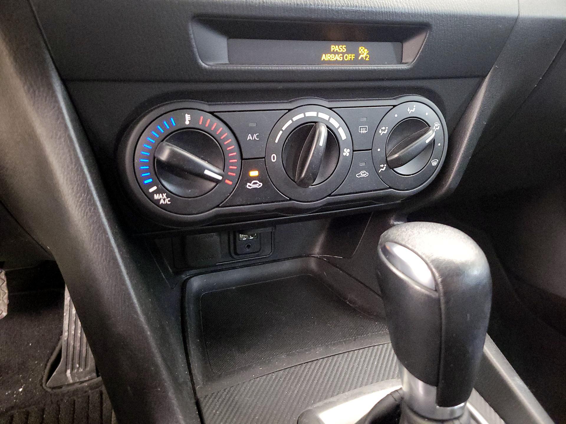 Thumbnail: 2015 Mazda Mazda3 - 15