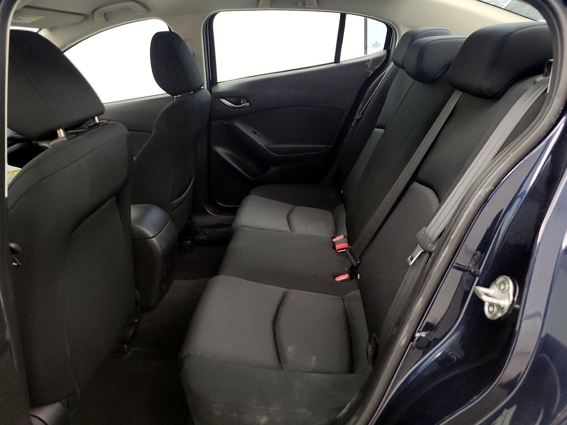 Thumbnail: 2015 Mazda Mazda3 - 18