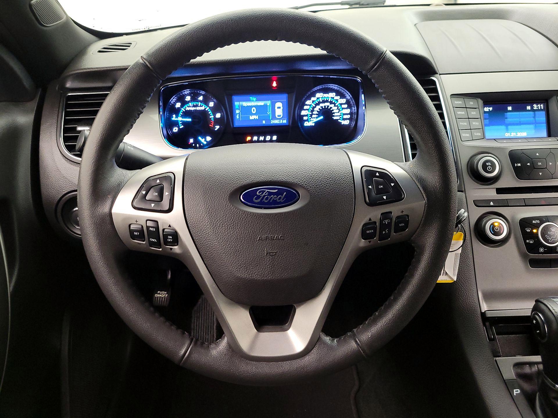 Thumbnail: 2016 Ford Taurus - 10