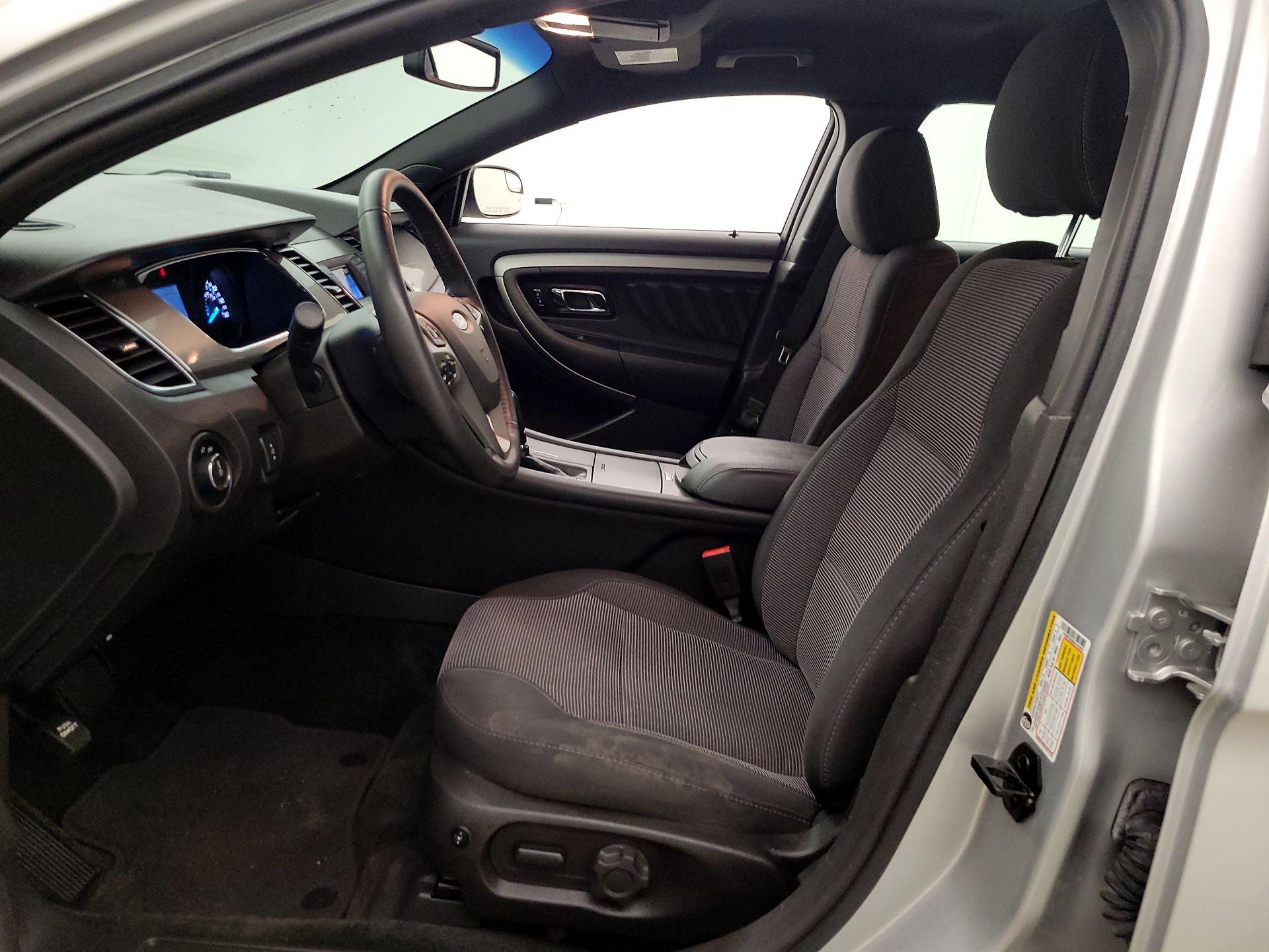 Thumbnail: 2016 Ford Taurus - 11