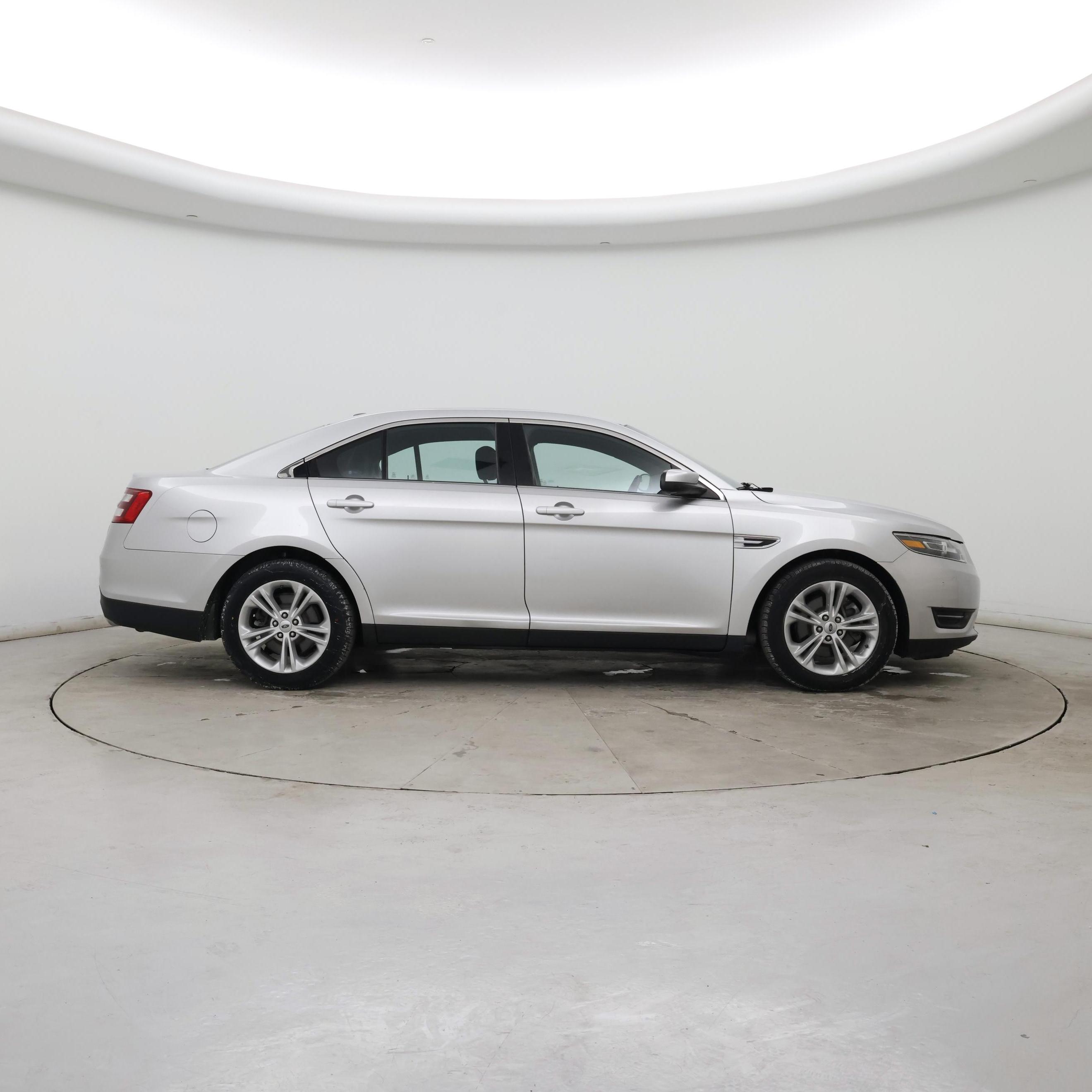 Thumbnail: 2016 Ford Taurus - 7