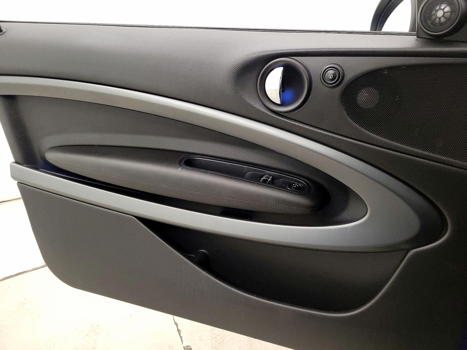 Thumbnail: 2015 MINI Cooper Paceman - 12