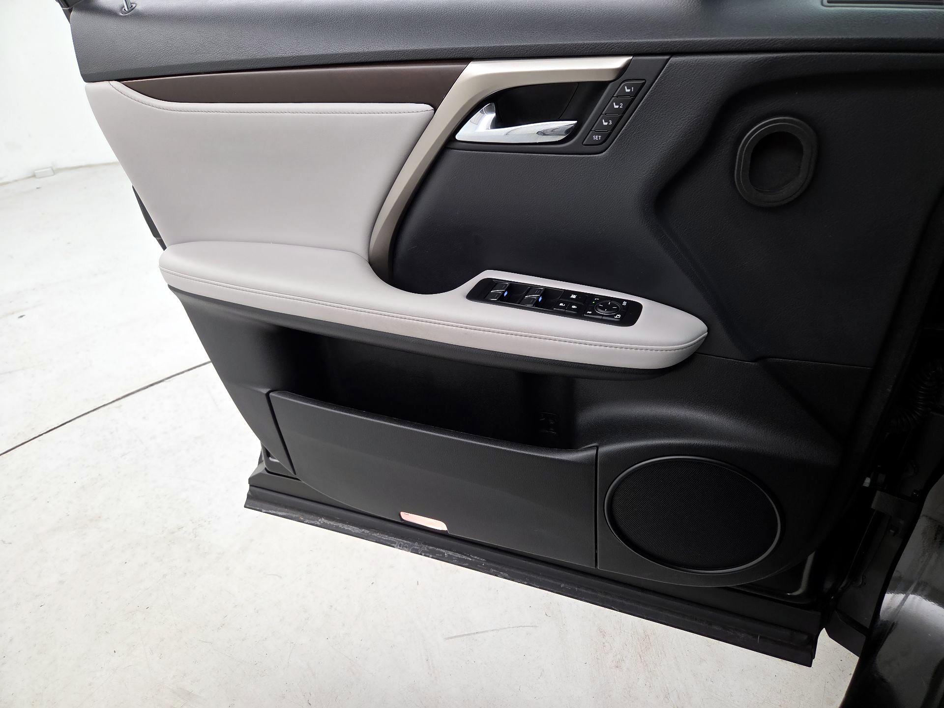 Thumbnail: 2021 Lexus RX - 10