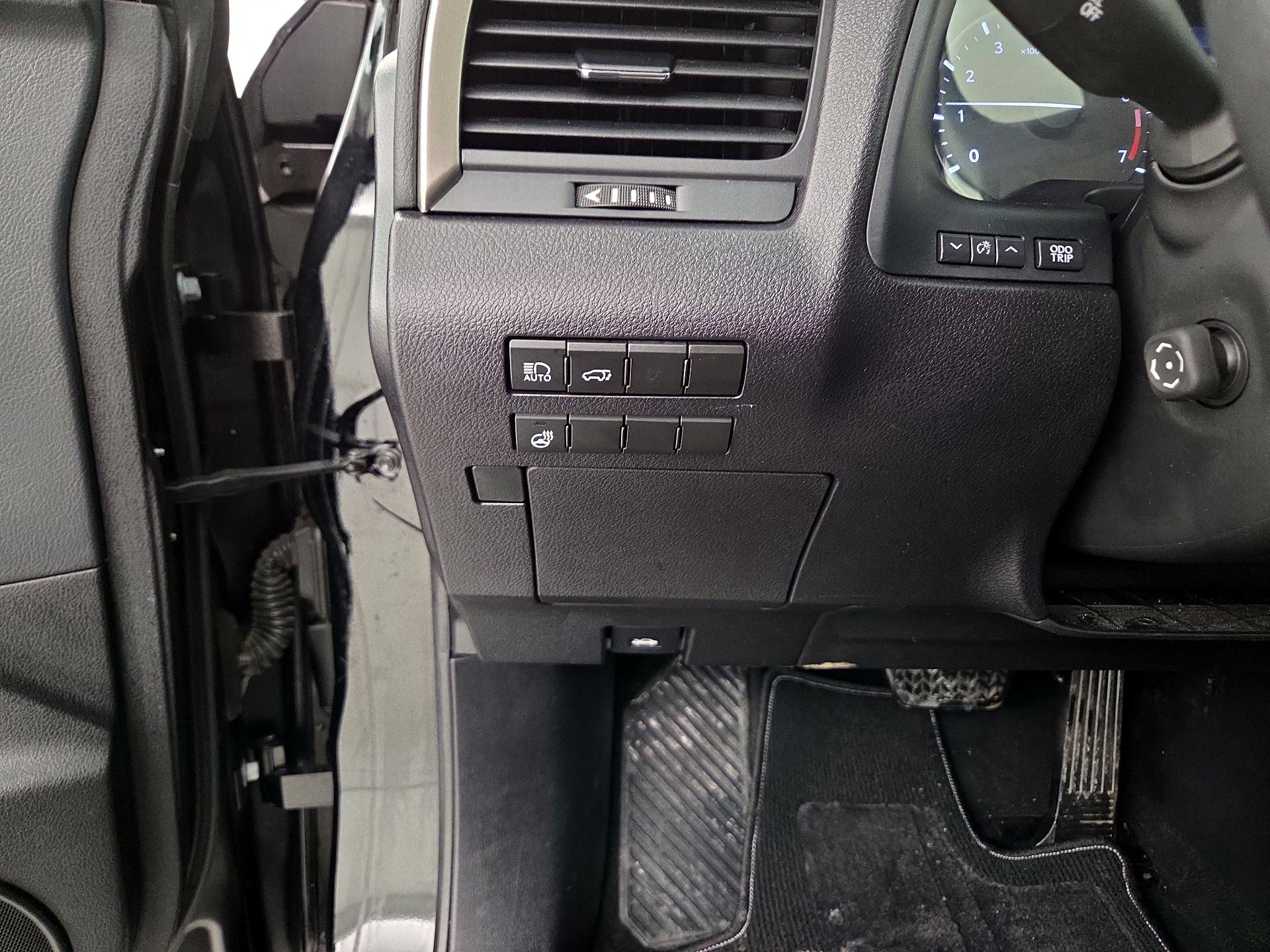 Thumbnail: 2021 Lexus RX - 11