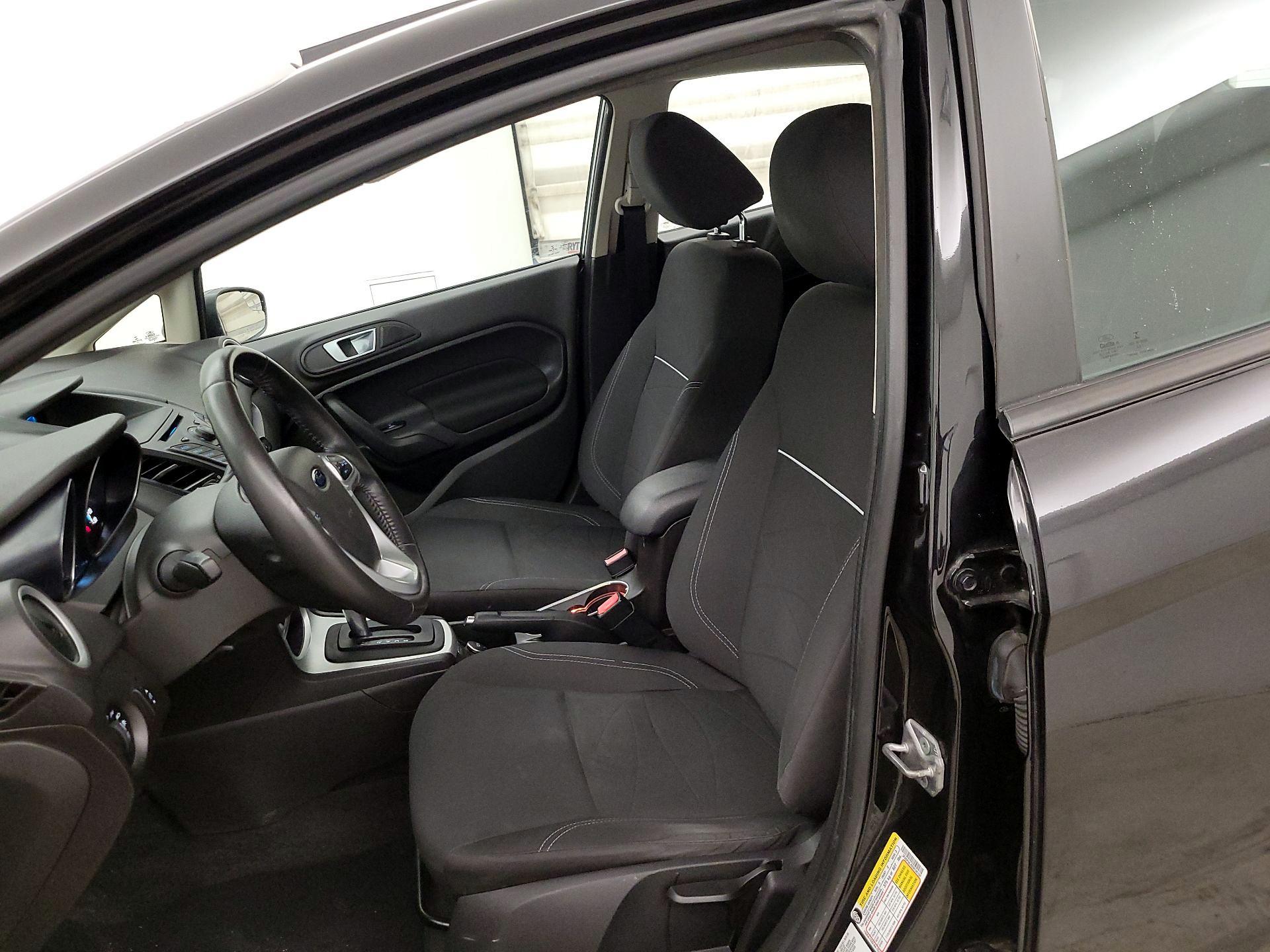 Thumbnail: 2014 Ford Fiesta - 11