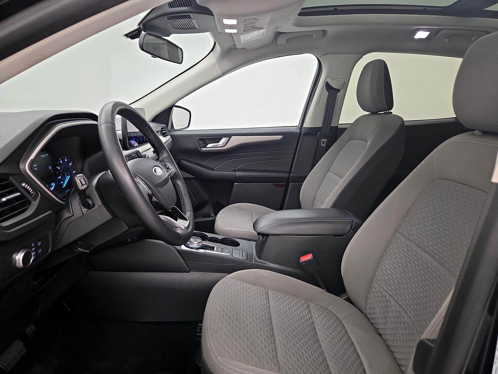 Thumbnail: 2021 Ford Escape - 11