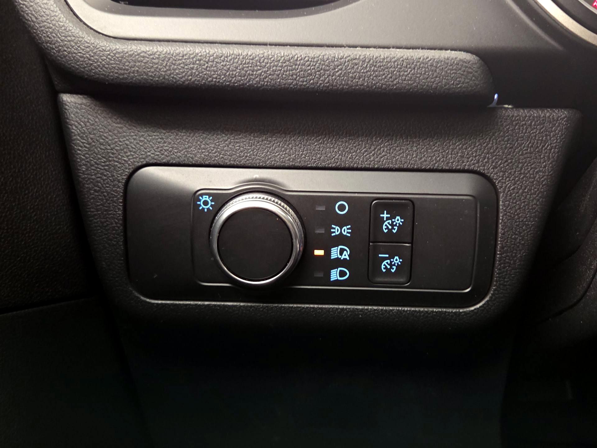 Thumbnail: 2021 Ford Escape - 13