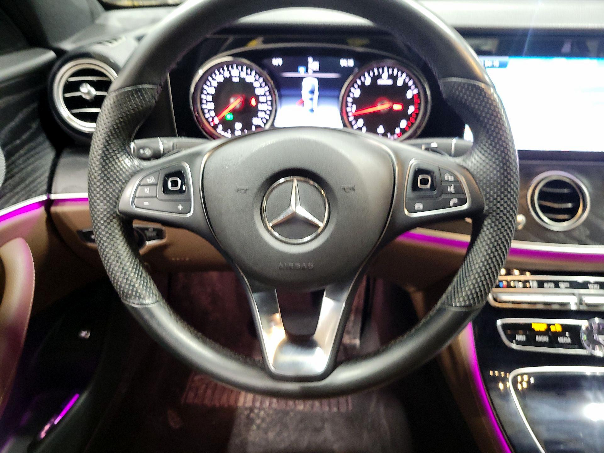 Thumbnail: 2017 Mercedes-Benz E-Class - 10