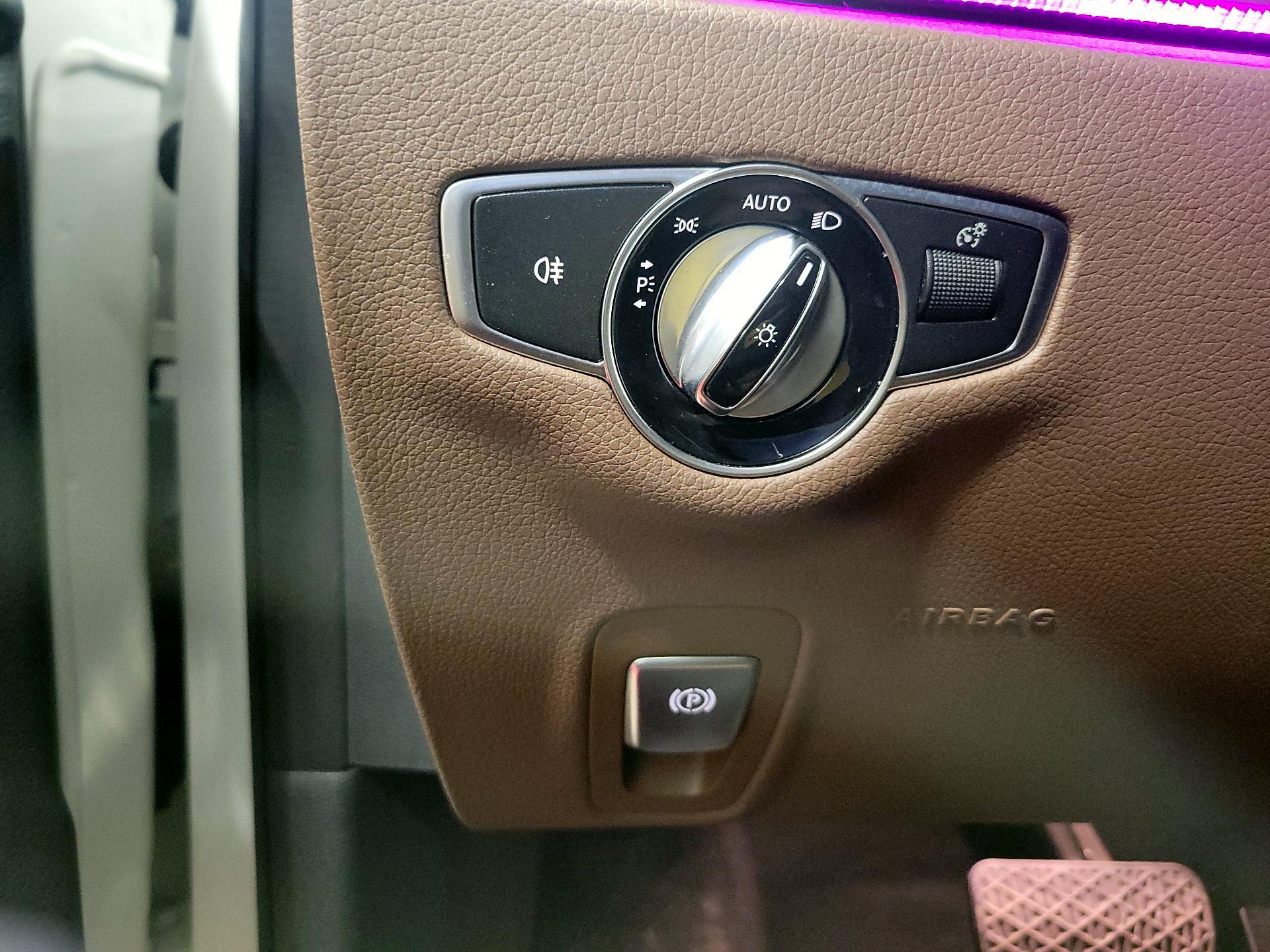 Thumbnail: 2017 Mercedes-Benz E-Class - 13