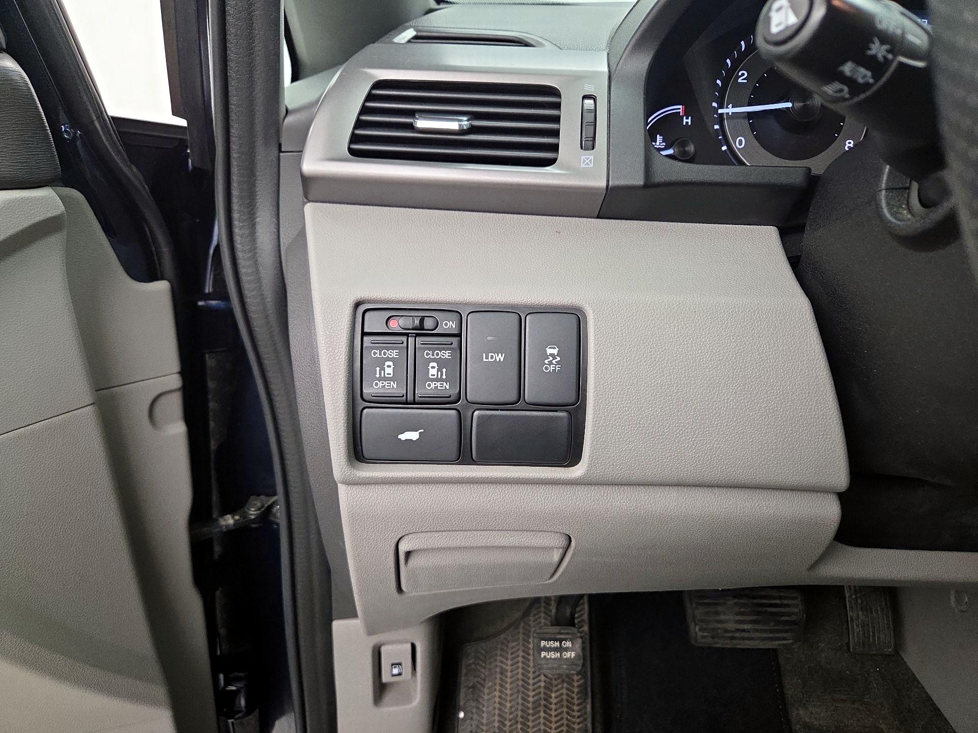 Thumbnail: 2016 Honda Odyssey - 13