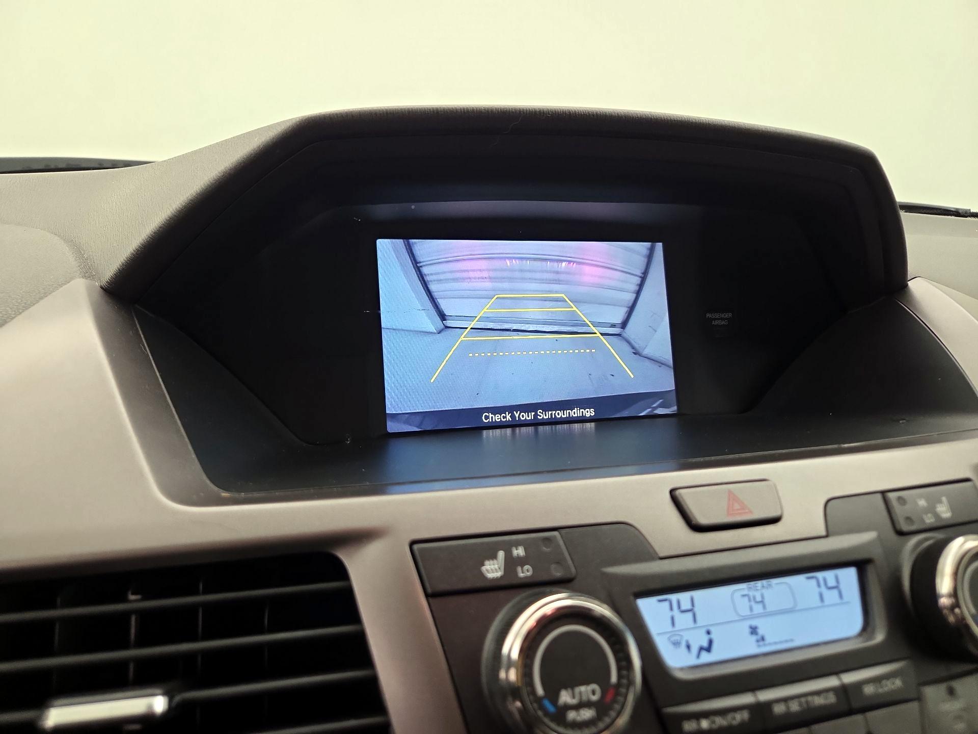 Thumbnail: 2016 Honda Odyssey - 14