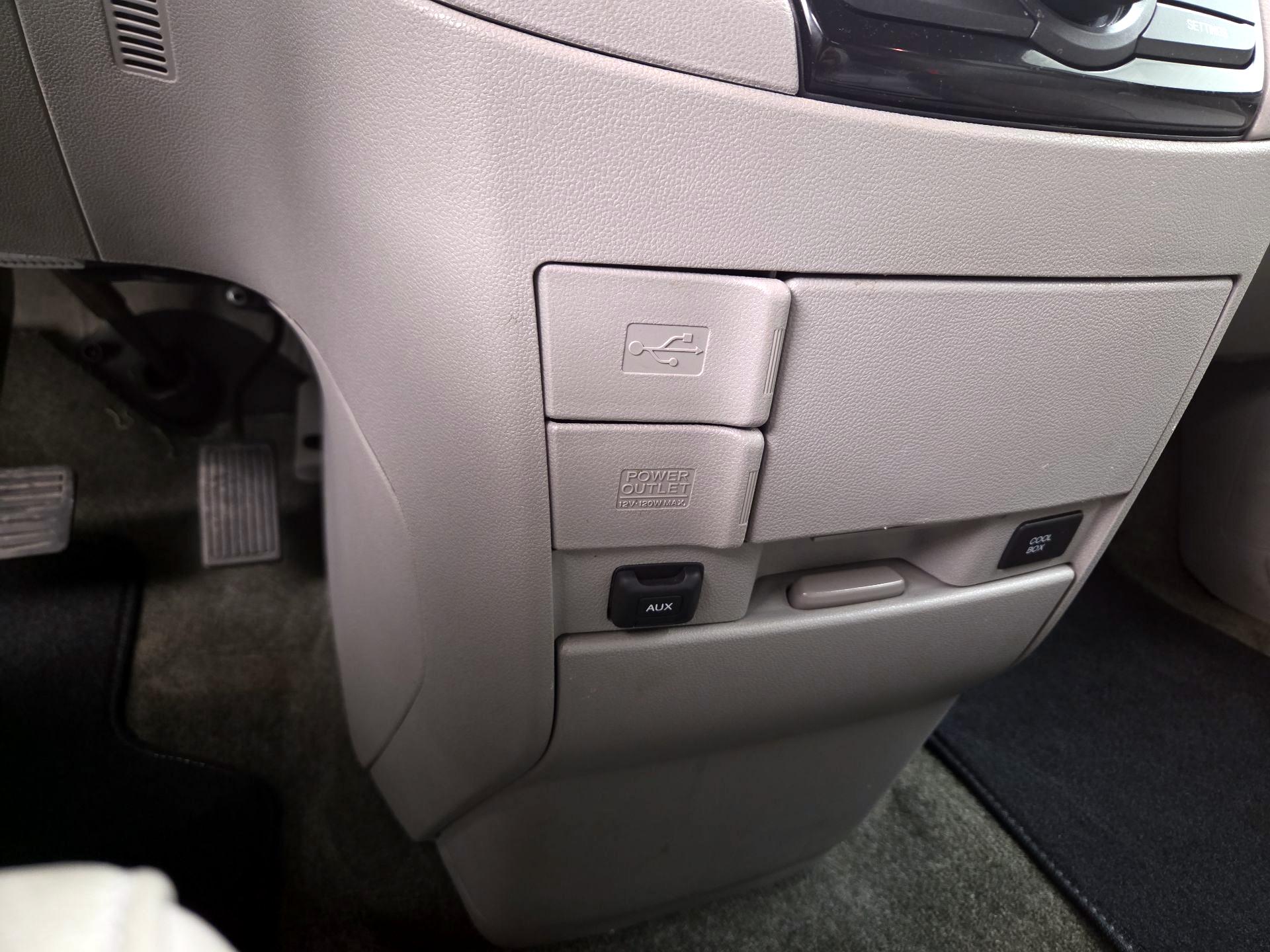 Thumbnail: 2016 Honda Odyssey - 18