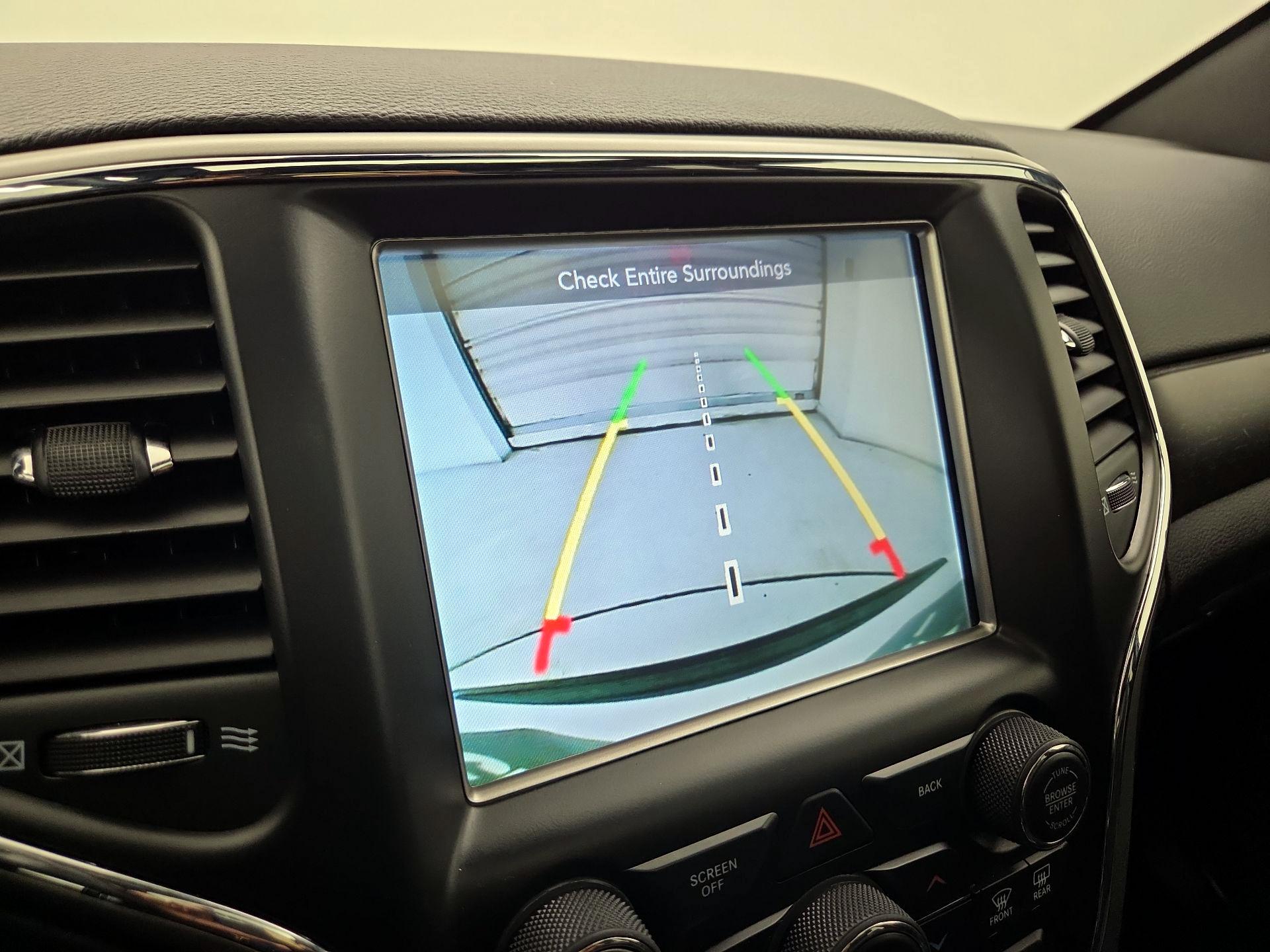 Thumbnail: 2017 Jeep Grand Cherokee - 14