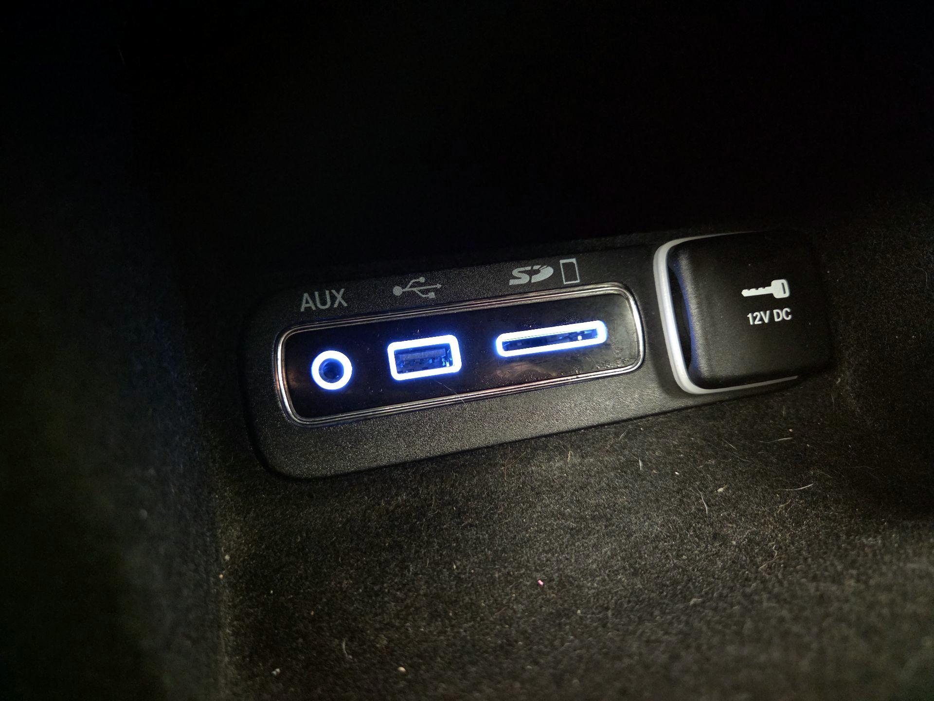 Thumbnail: 2017 Jeep Grand Cherokee - 18