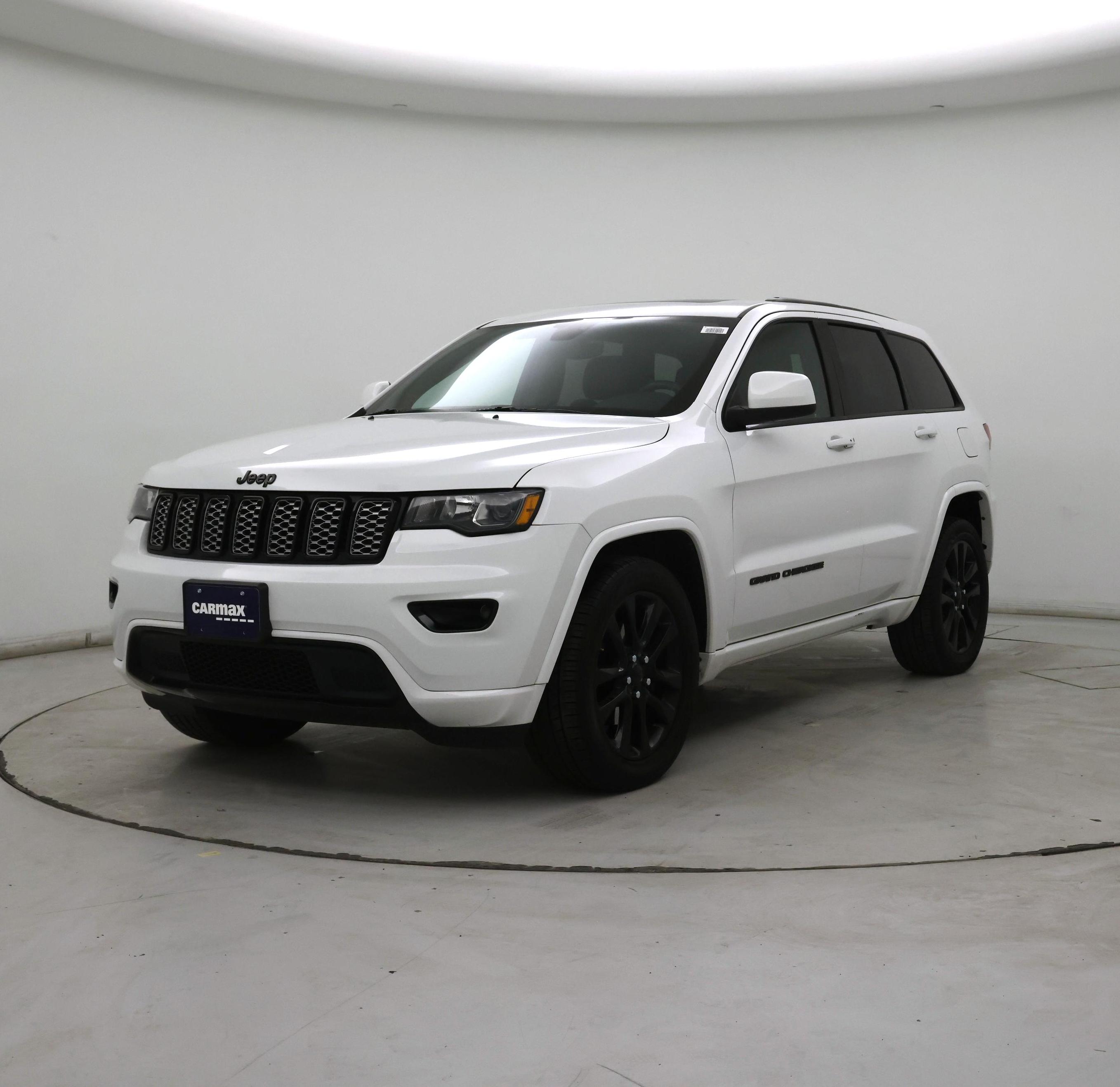 Thumbnail: 2017 Jeep Grand Cherokee - 4