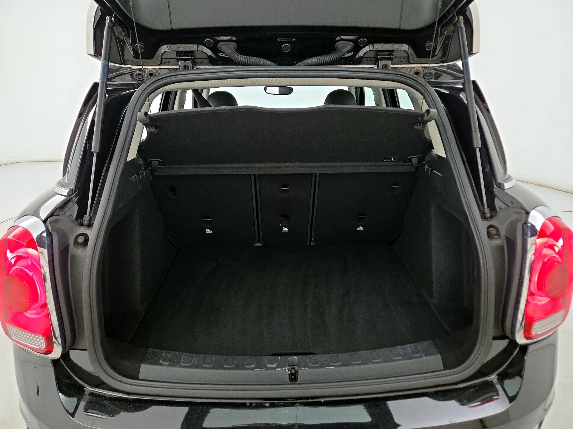 Thumbnail: 2019 MINI Cooper Countryman - 19