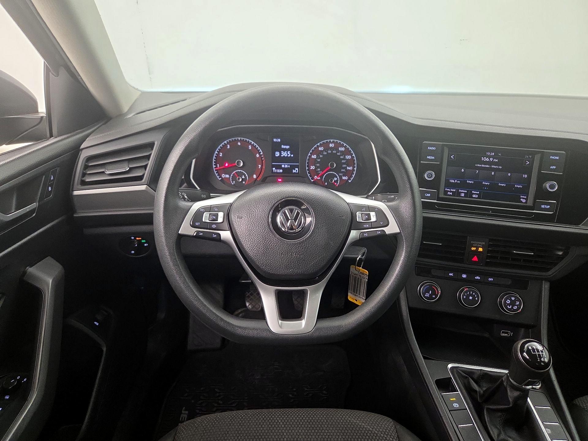 Thumbnail: 2019 Volkswagen Jetta - 10