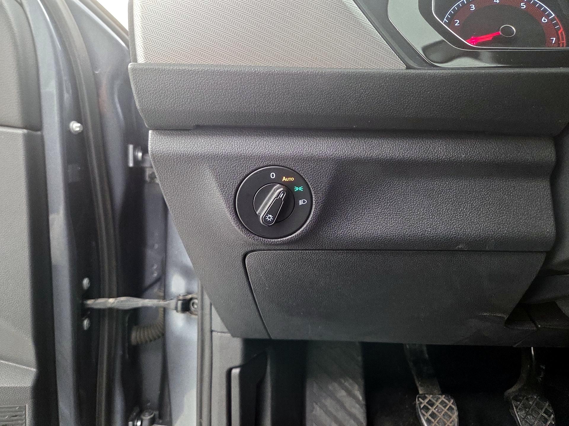 Thumbnail: 2019 Volkswagen Jetta - 13