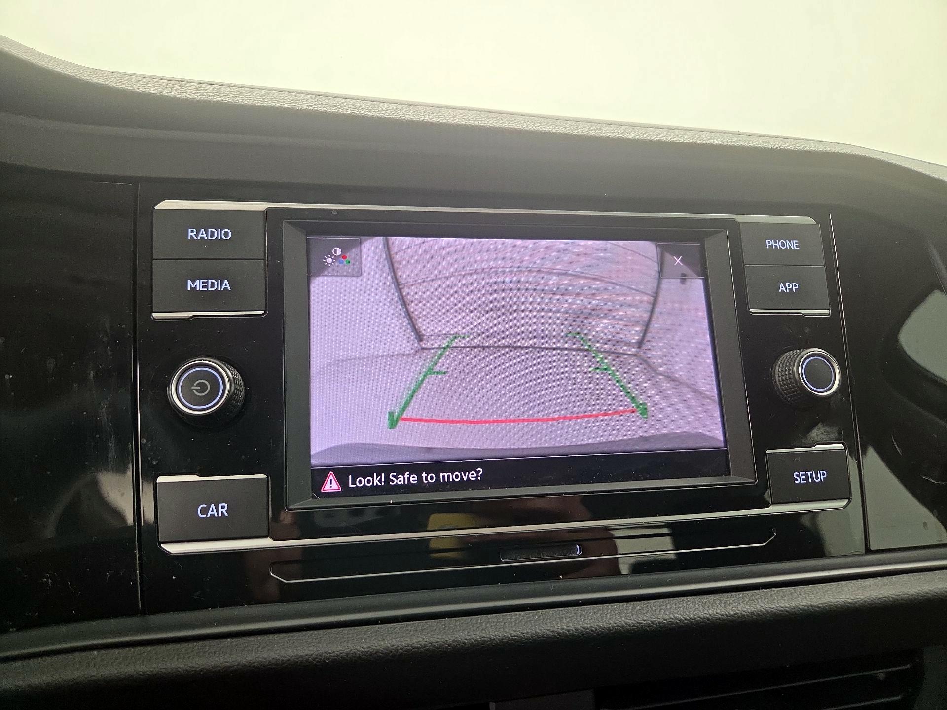 Thumbnail: 2019 Volkswagen Jetta - 14