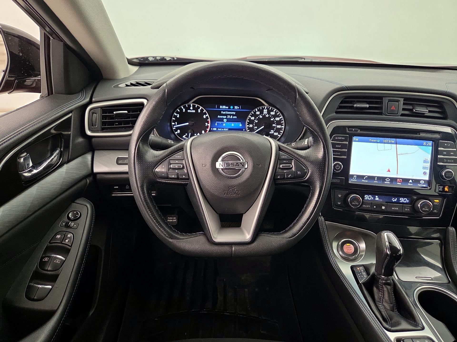 Thumbnail: 2016 Nissan Maxima - 10