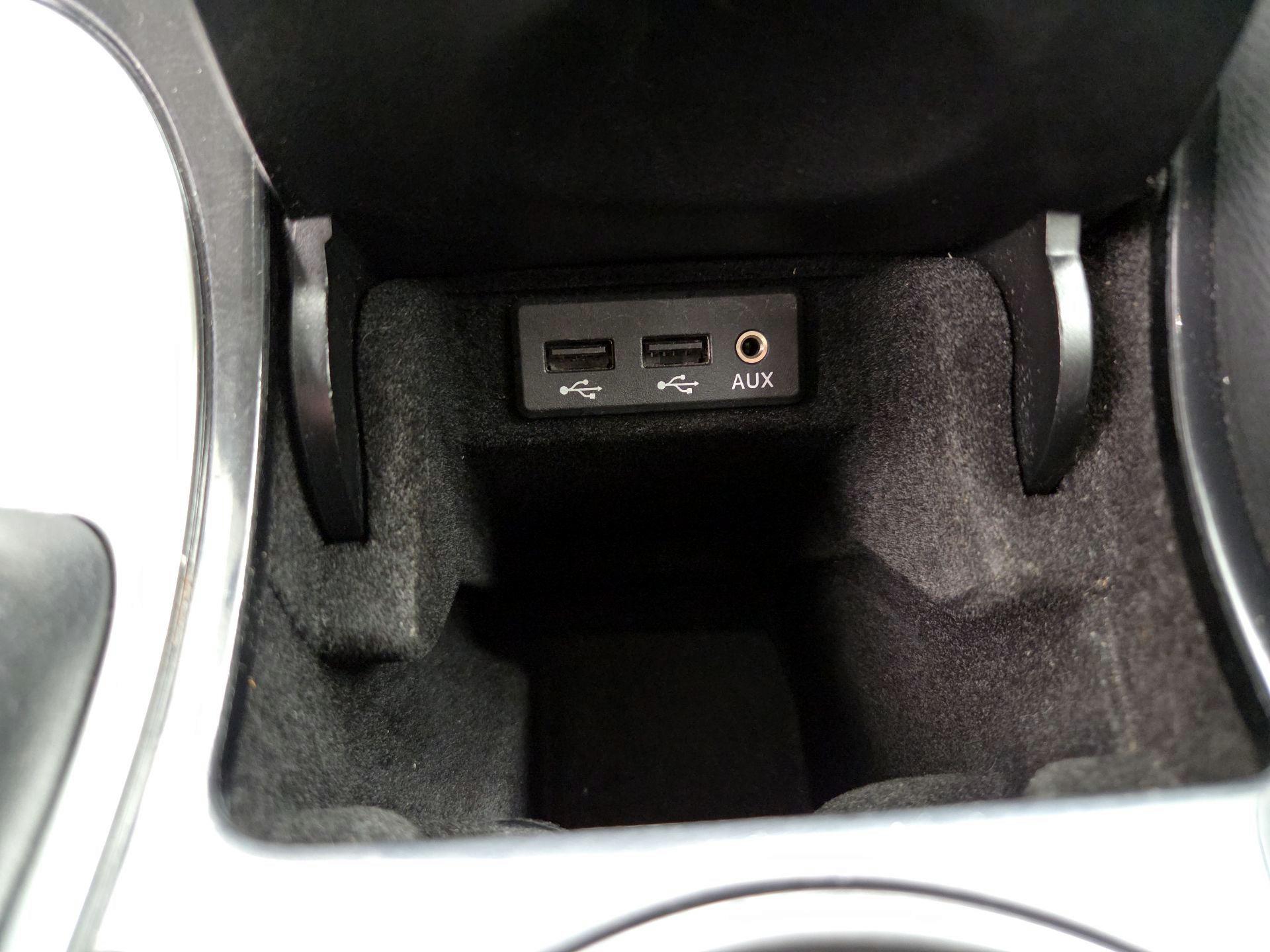 Thumbnail: 2016 Nissan Maxima - 19