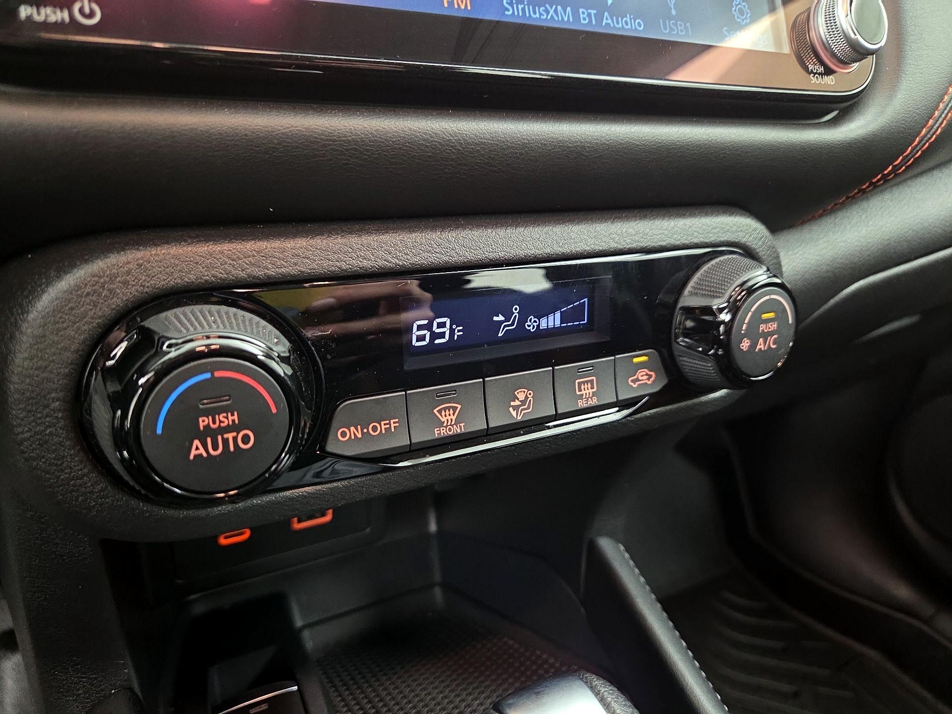 Thumbnail: 2023 Nissan Kicks - 16