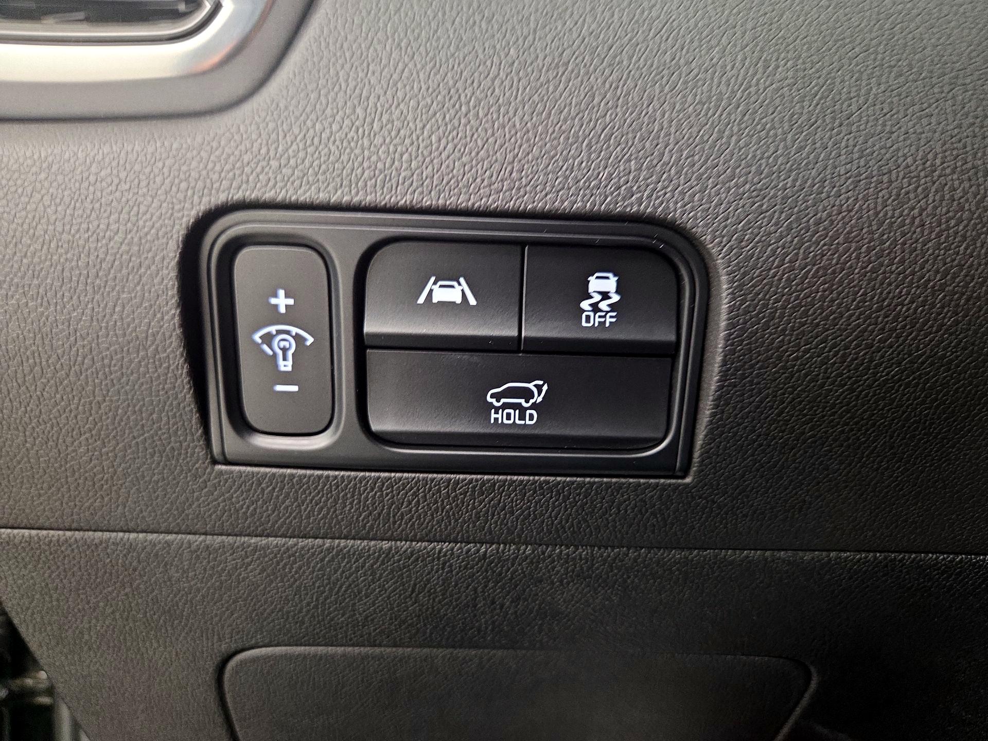 Thumbnail: 2023 Kia Sorento - 13