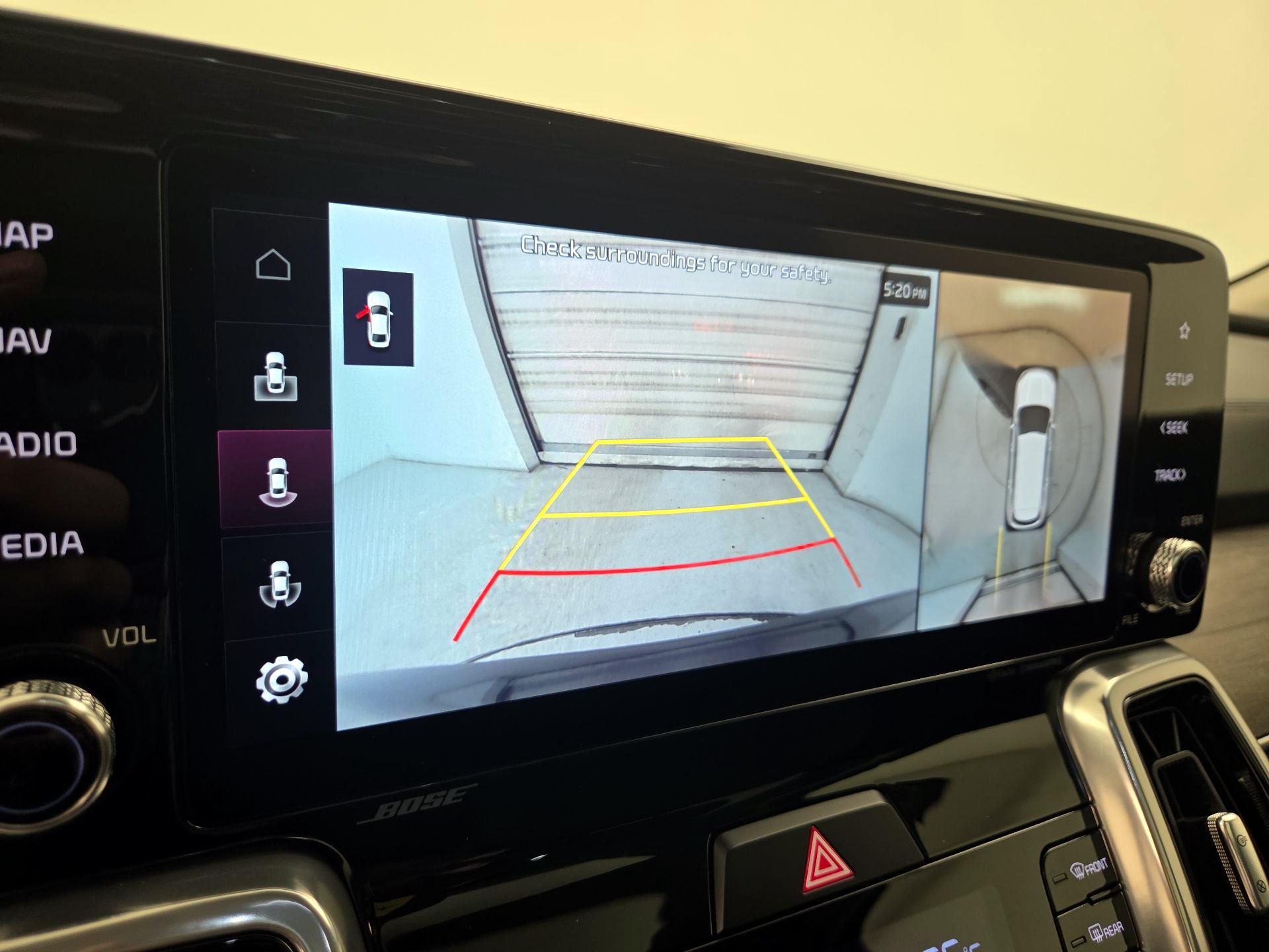 Thumbnail: 2023 Kia Sorento - 15