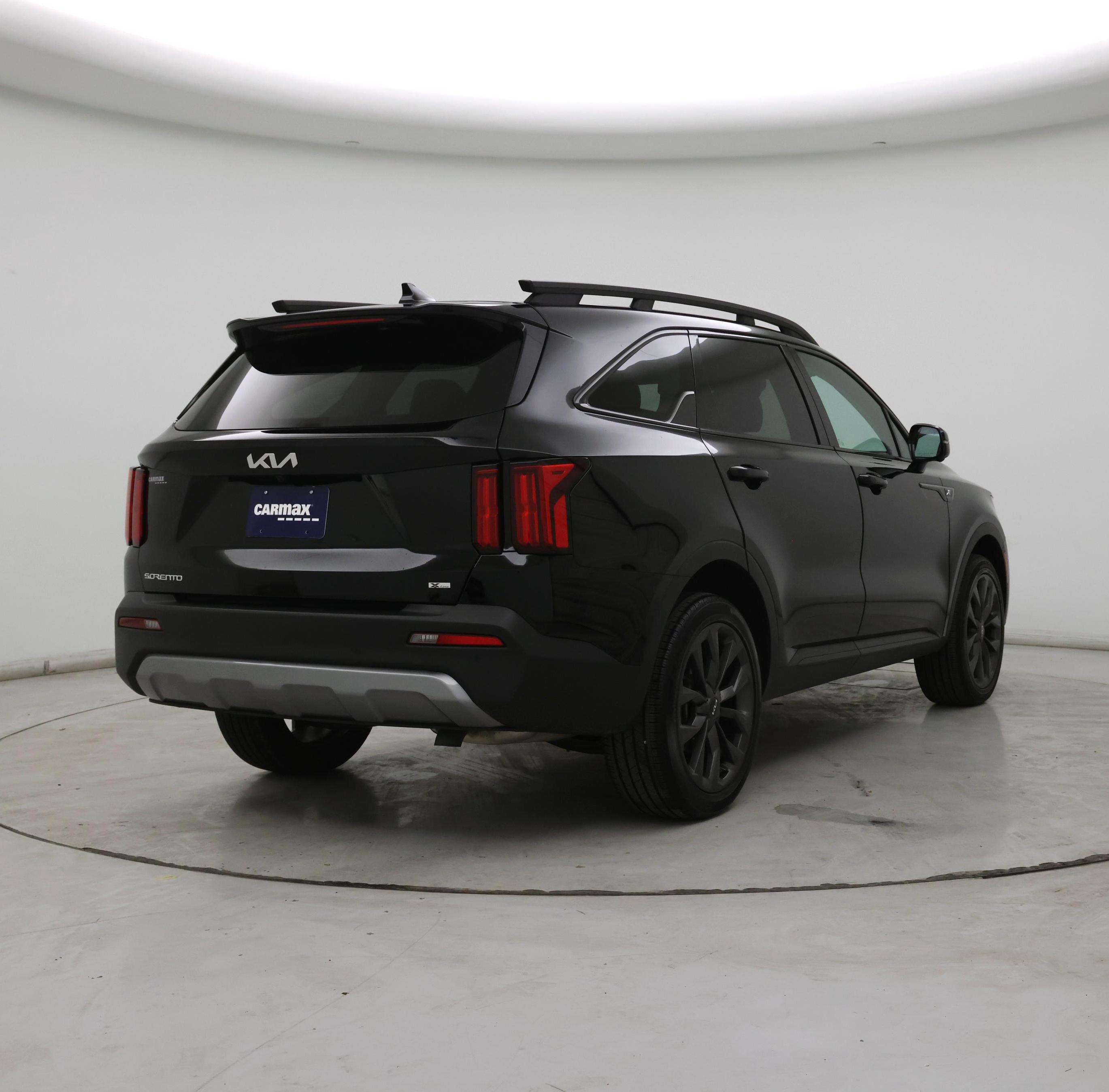 Thumbnail: 2023 Kia Sorento - 8