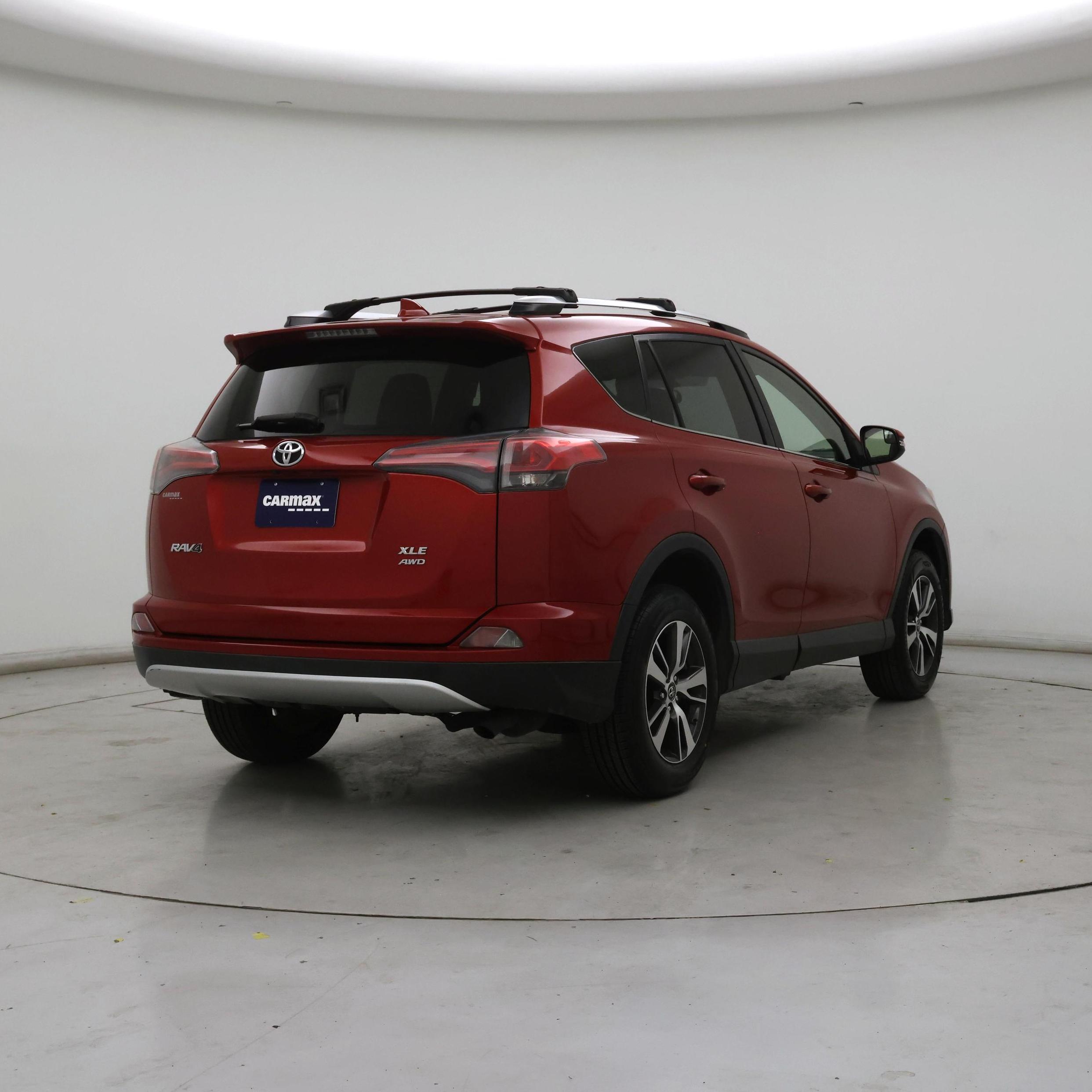 Thumbnail: 2016 Toyota RAV4 - 8