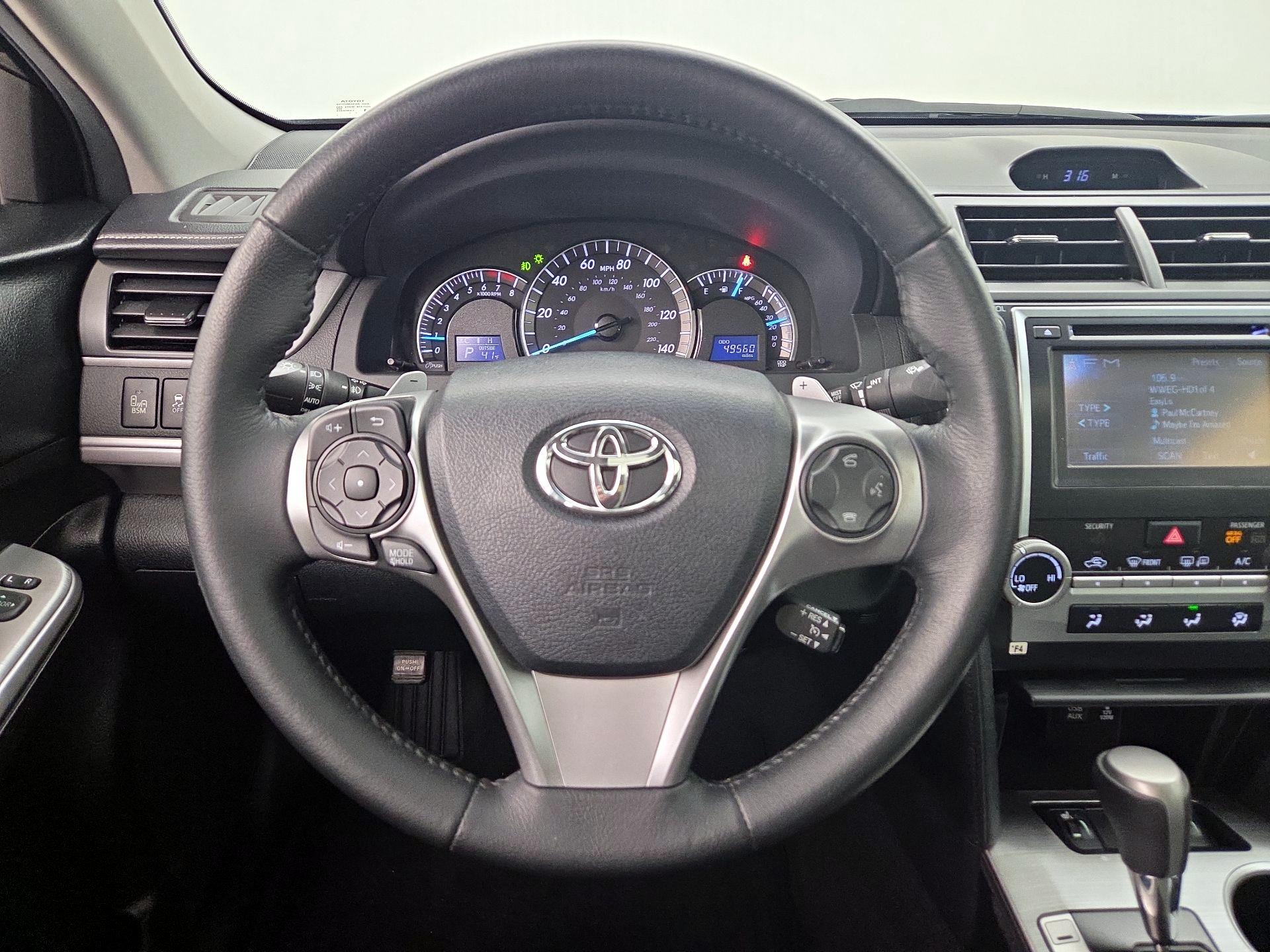 Thumbnail: 2014 Toyota Camry - 10