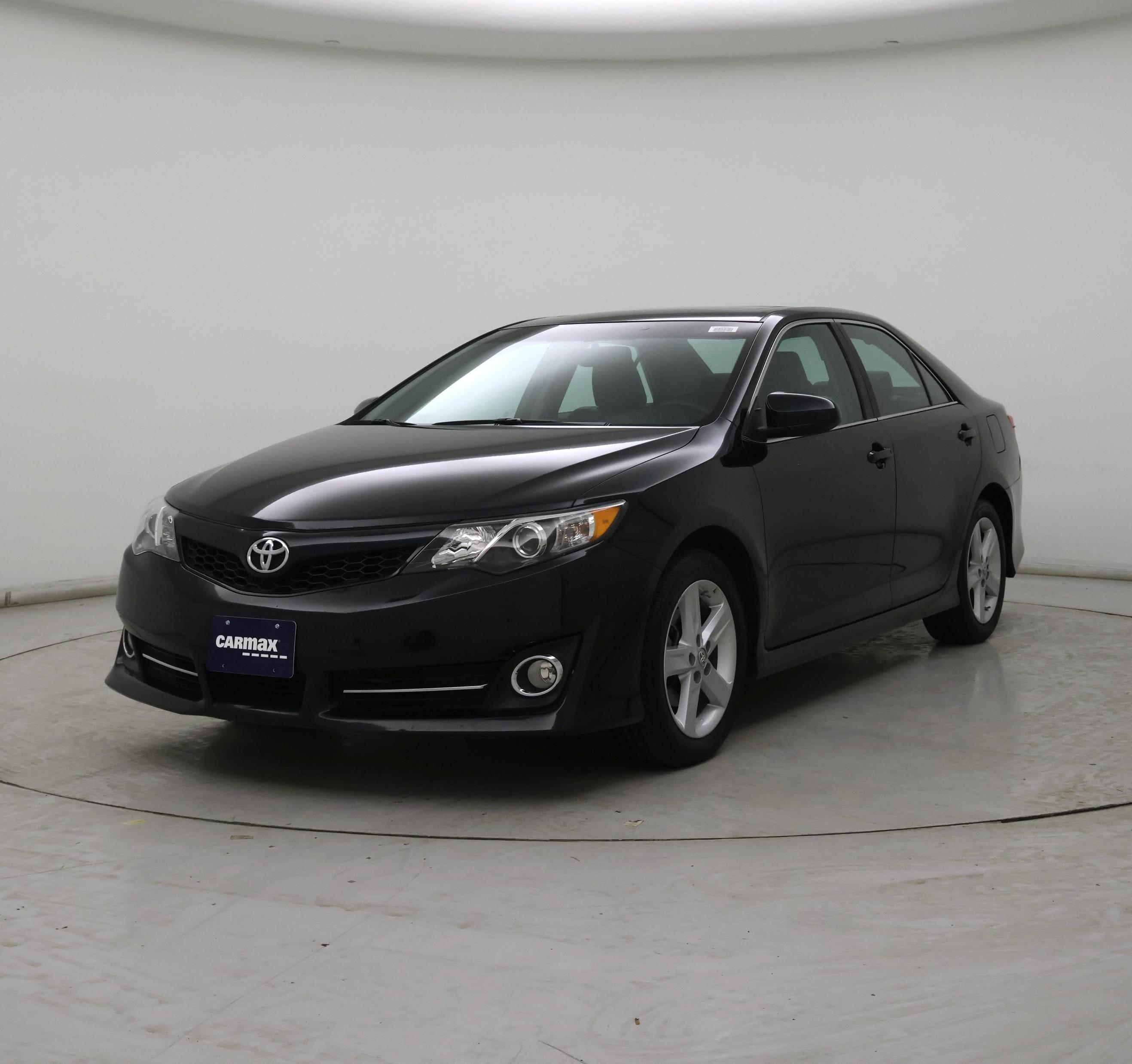 Thumbnail: 2014 Toyota Camry - 4