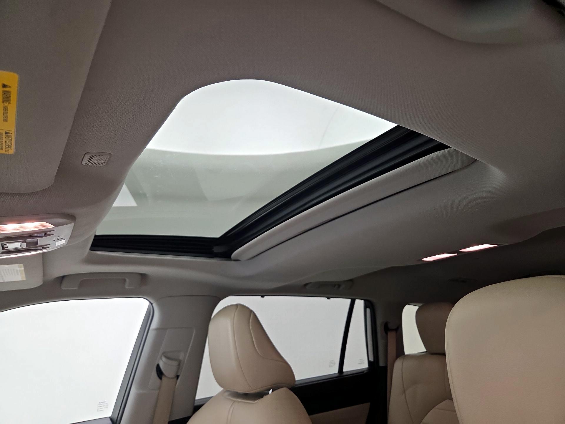 Thumbnail: 2021 Toyota Highlander - 20