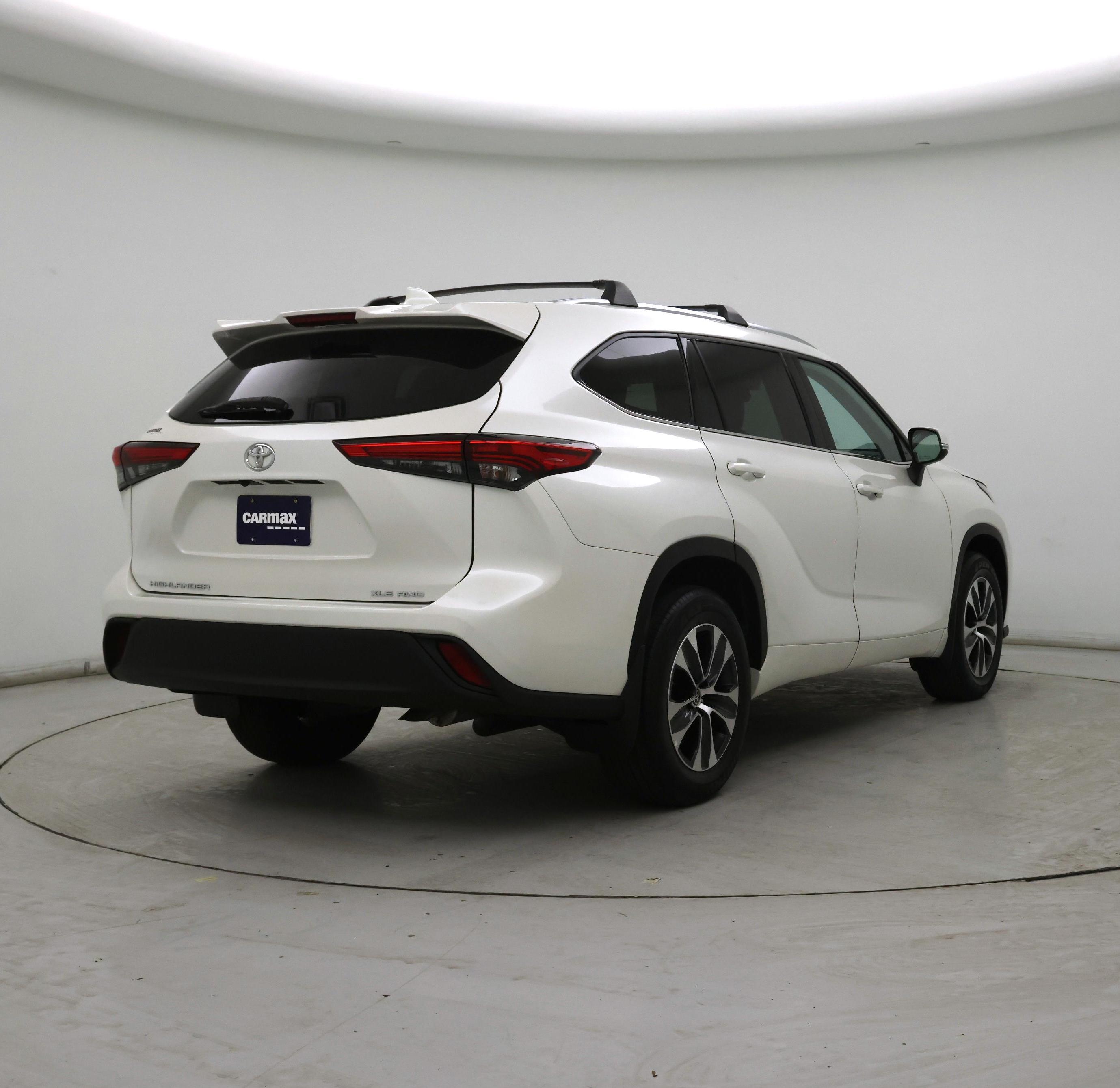 Thumbnail: 2021 Toyota Highlander - 8