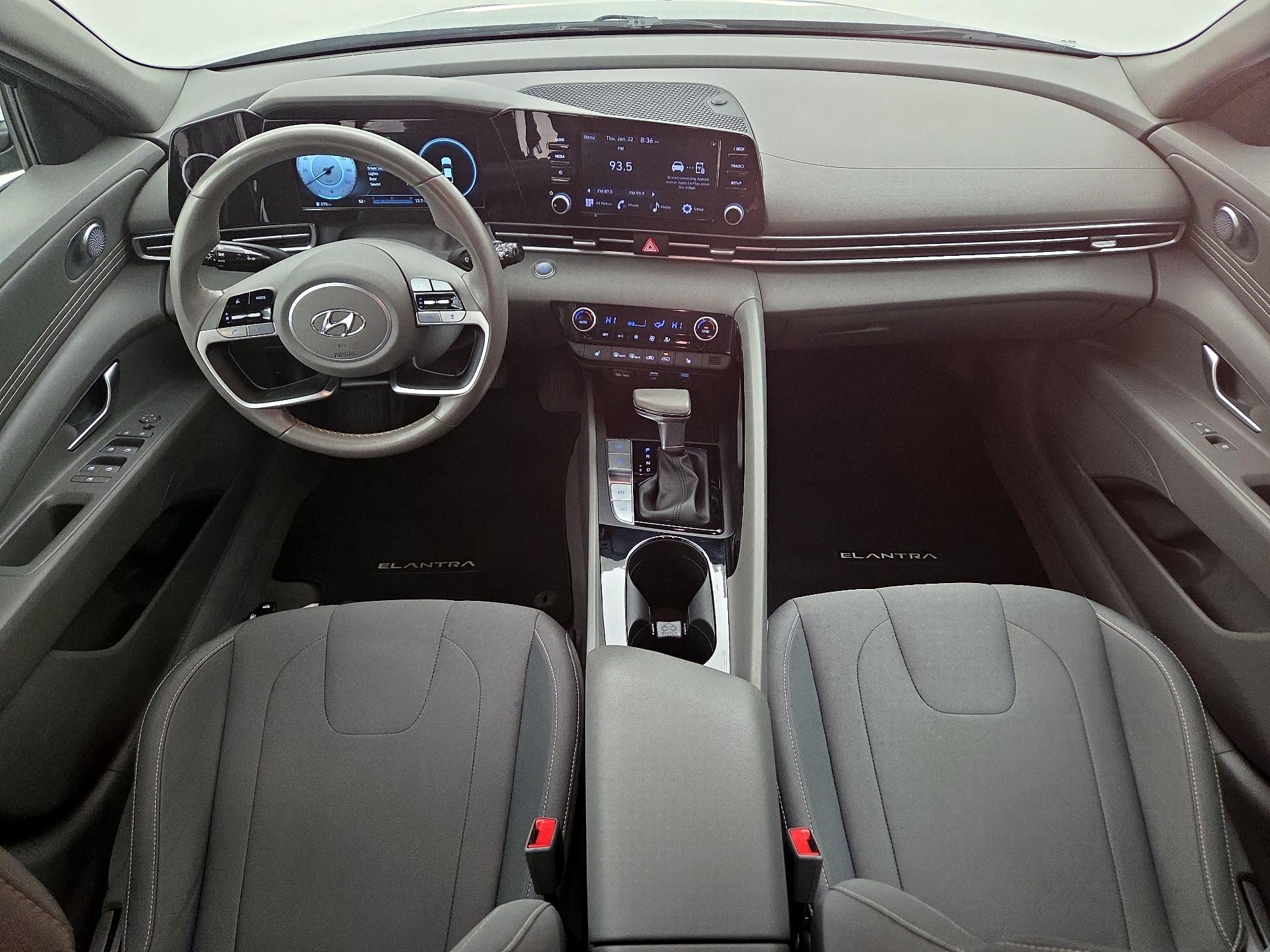 Thumbnail: 2022 Hyundai Elantra - 9