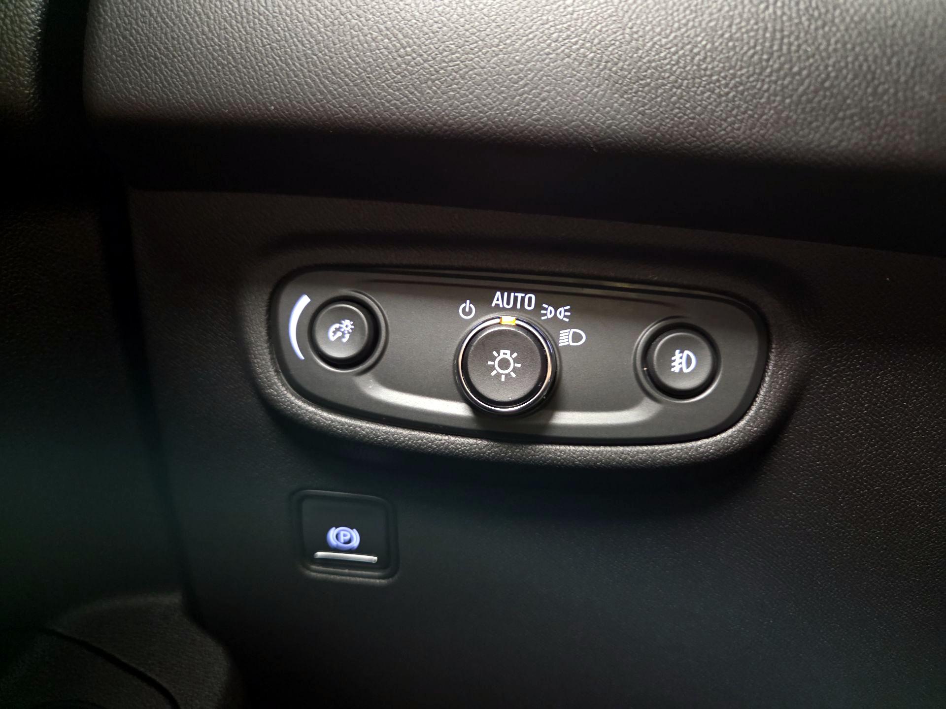 Thumbnail: 2020 GMC Terrain - 13