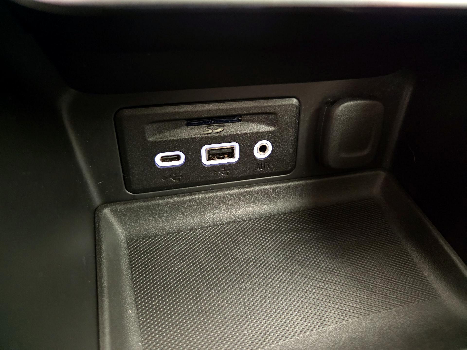 Thumbnail: 2020 GMC Terrain - 18