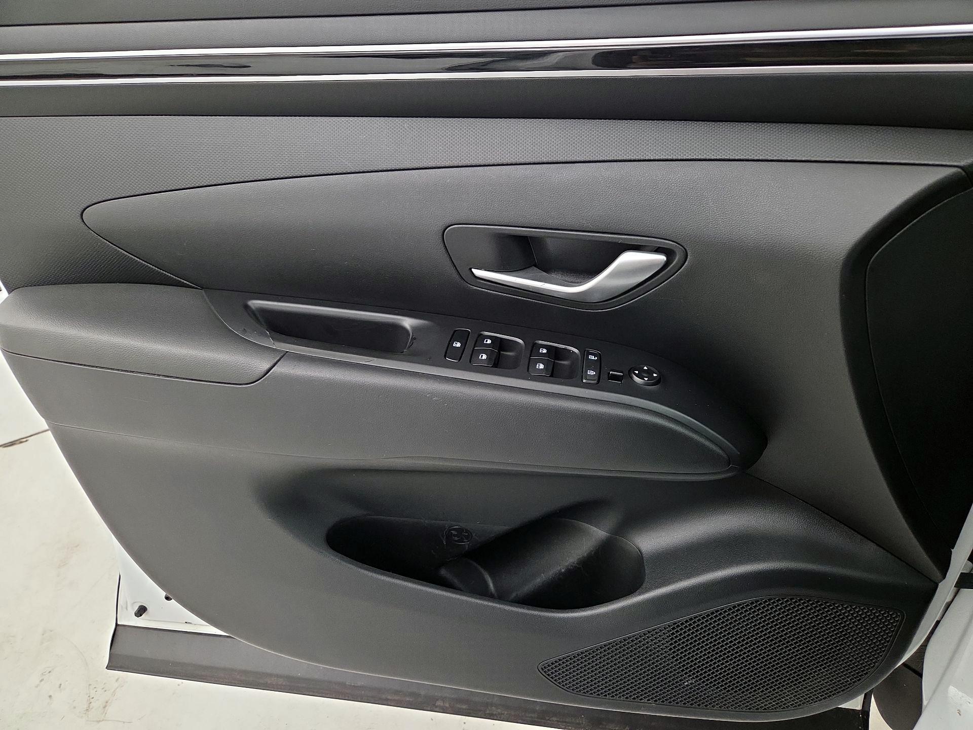 Thumbnail: 2022 Hyundai Santa Cruz - 12