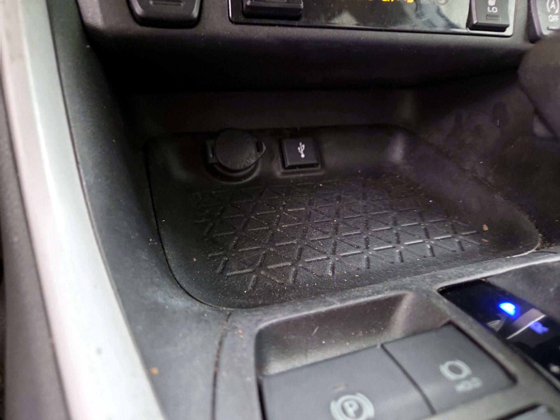 Thumbnail: 2021 Toyota RAV4 - 18