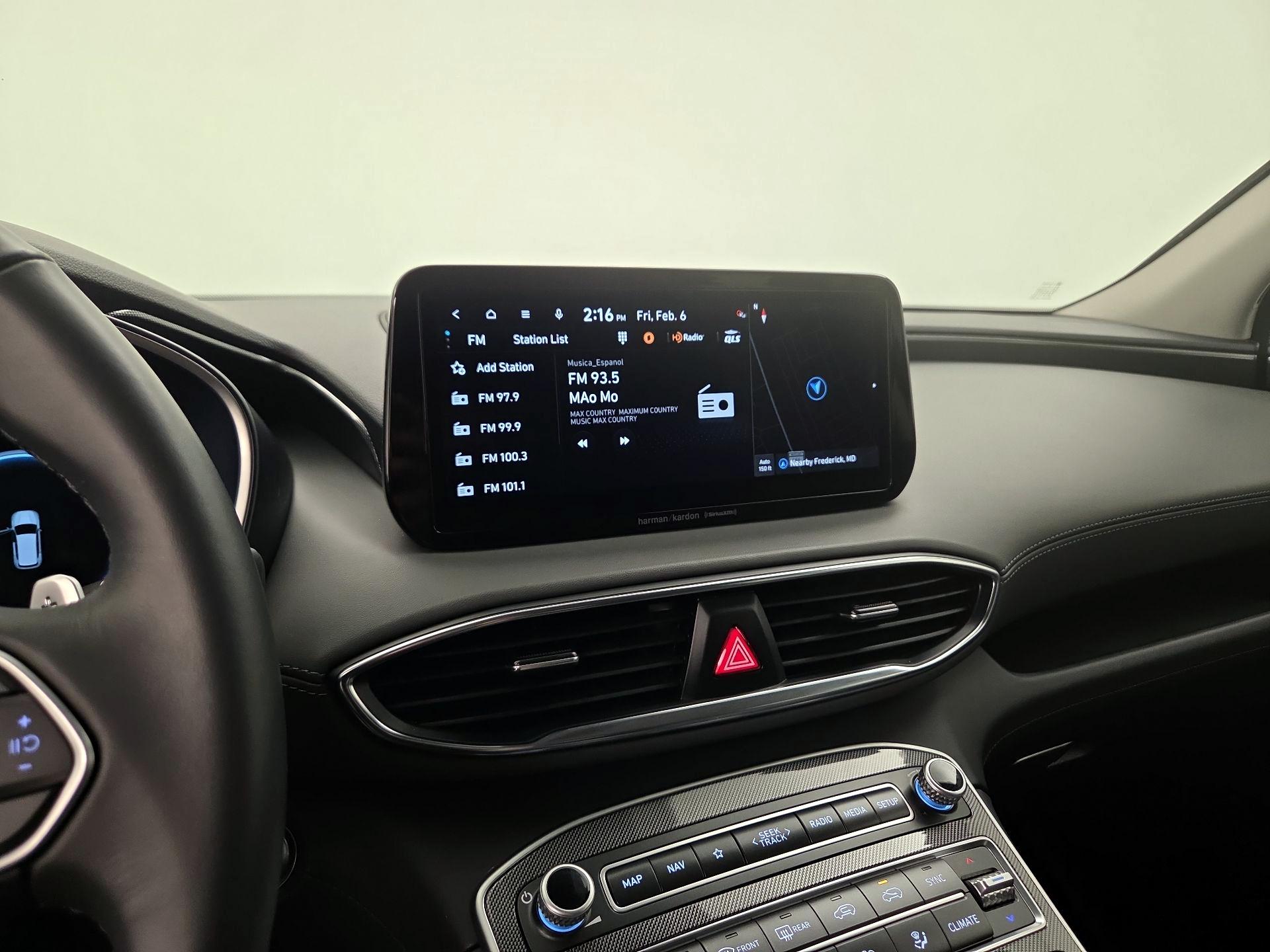 Thumbnail: 2023 Hyundai Santa Fe - 16