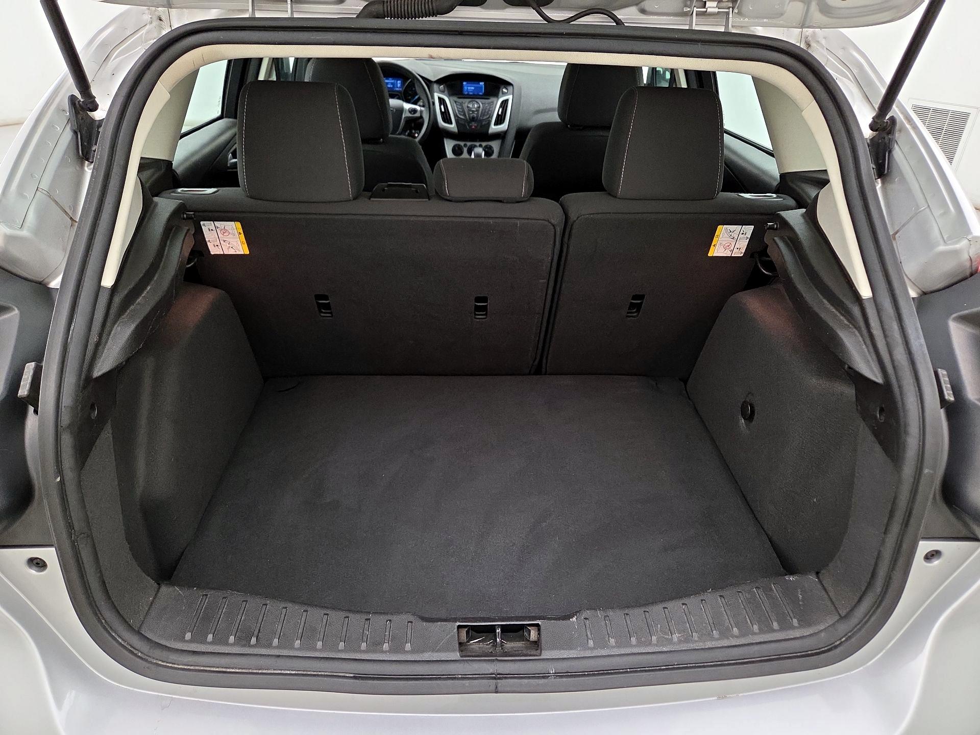 Thumbnail: 2014 Ford Focus - 19