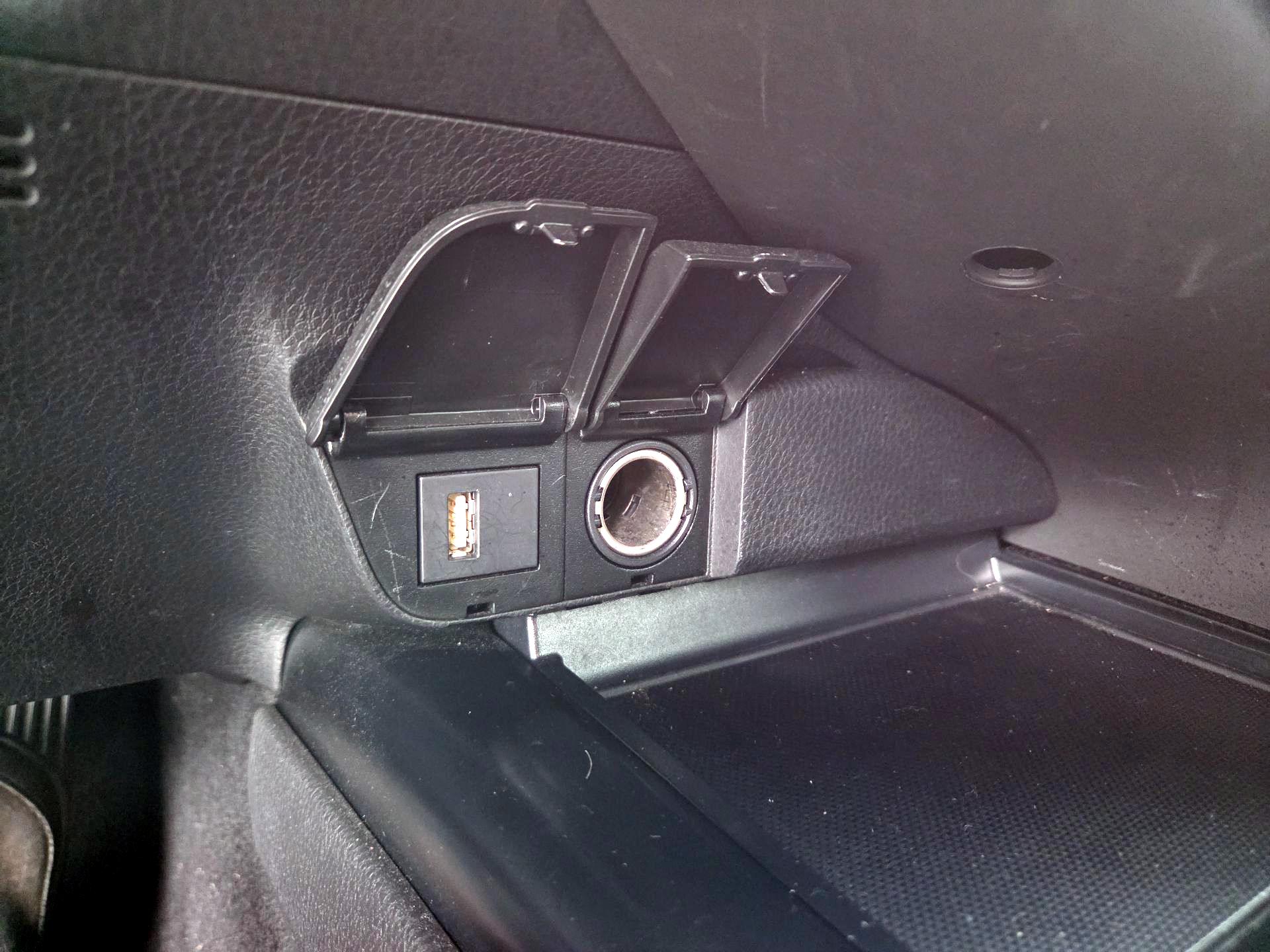 Thumbnail: 2020 Toyota Camry - 18