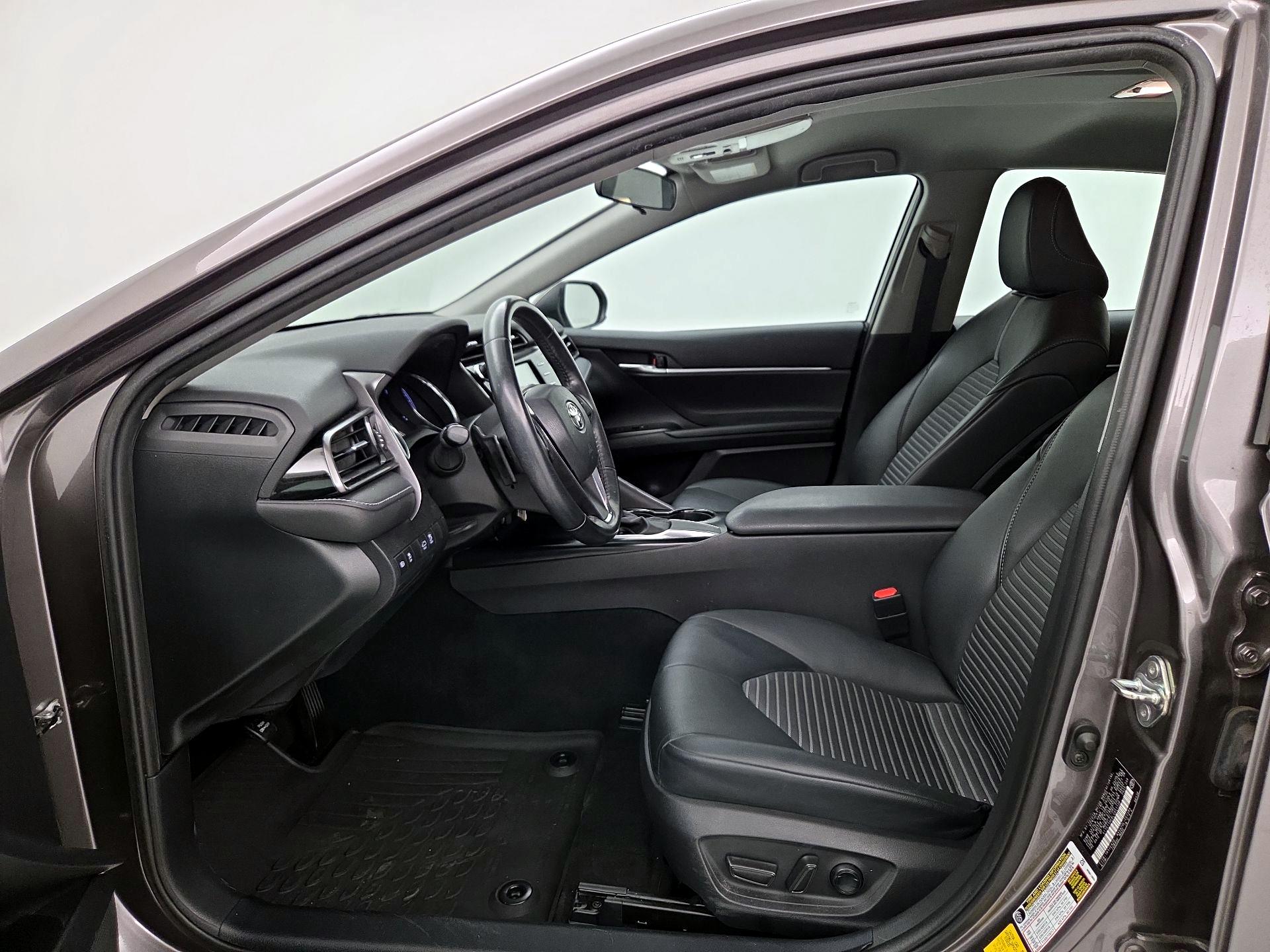 Thumbnail: 2020 Toyota Camry - 19