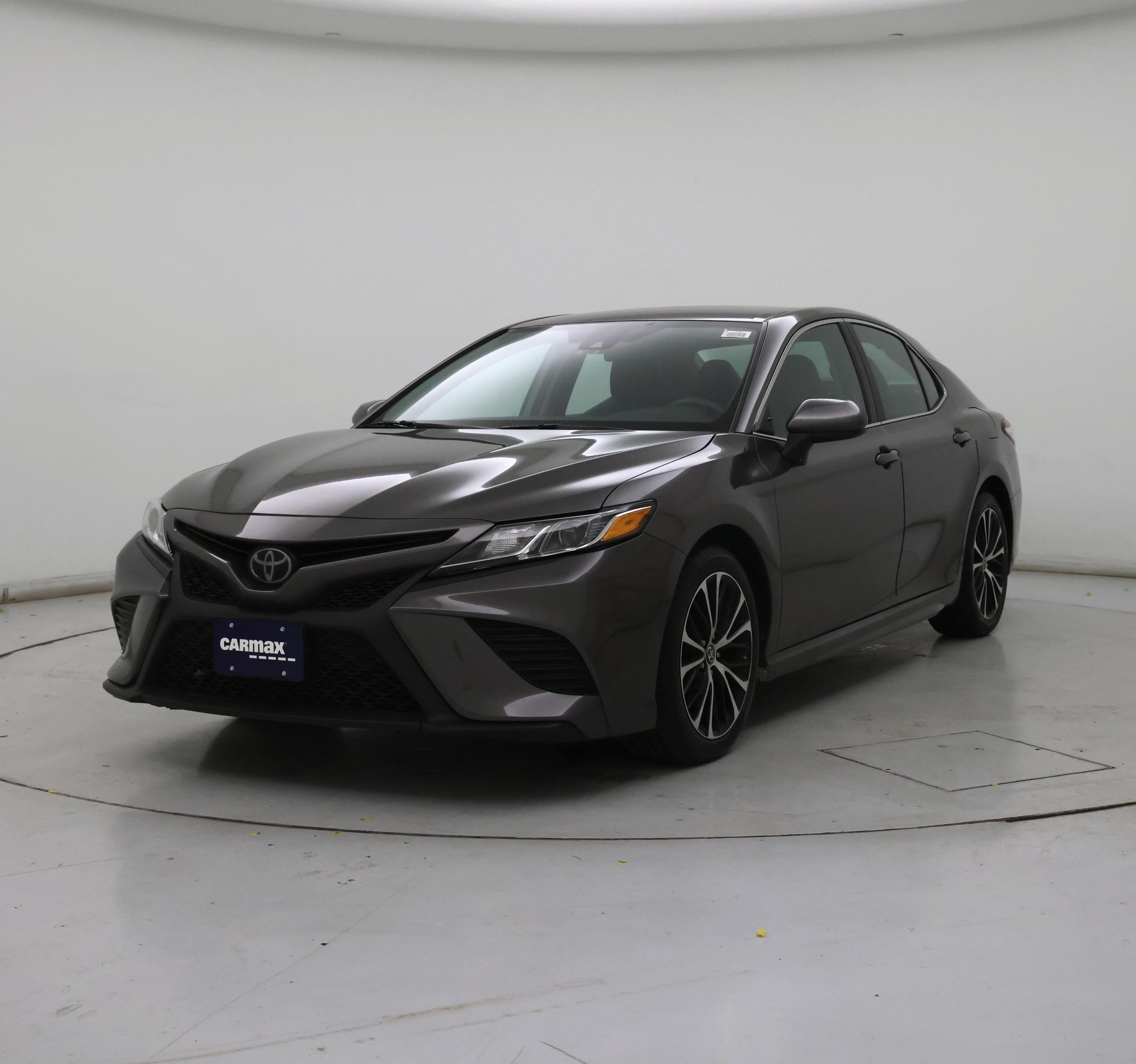 Thumbnail: 2020 Toyota Camry - 4