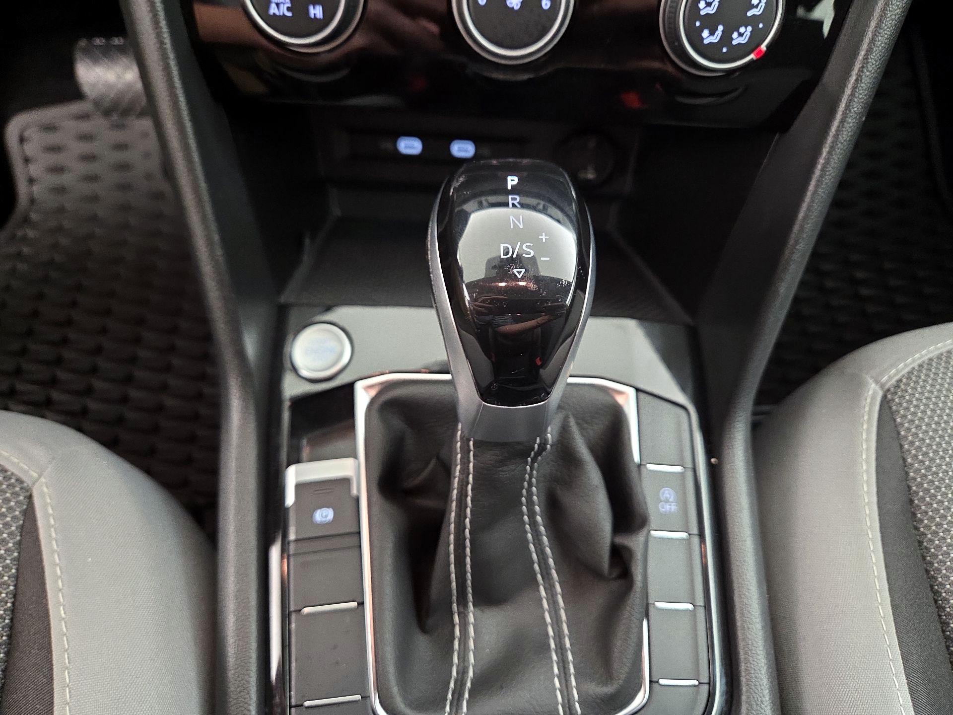 Thumbnail: 2024 Volkswagen Taos - 17