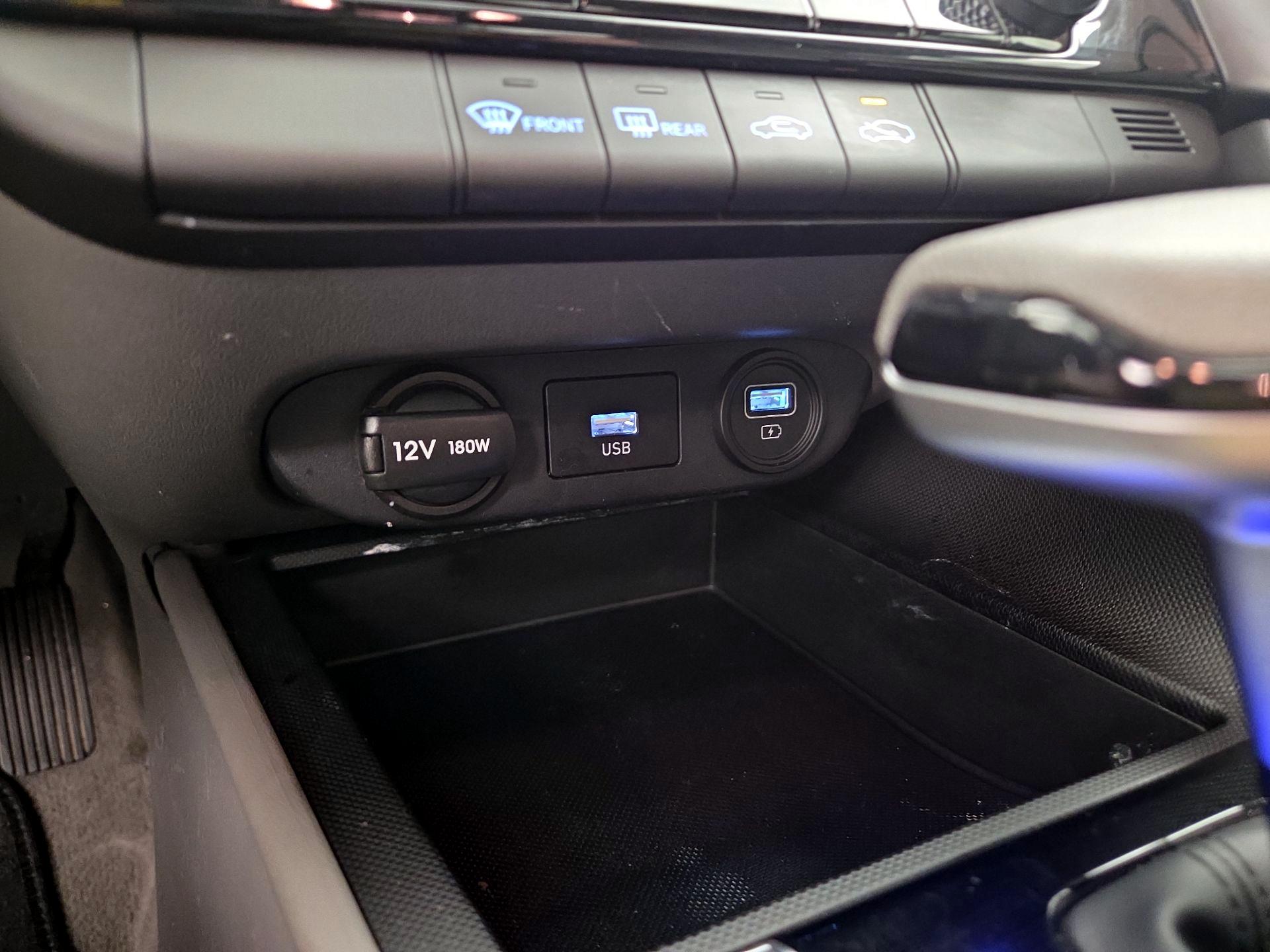 Thumbnail: 2023 Hyundai Elantra - 18