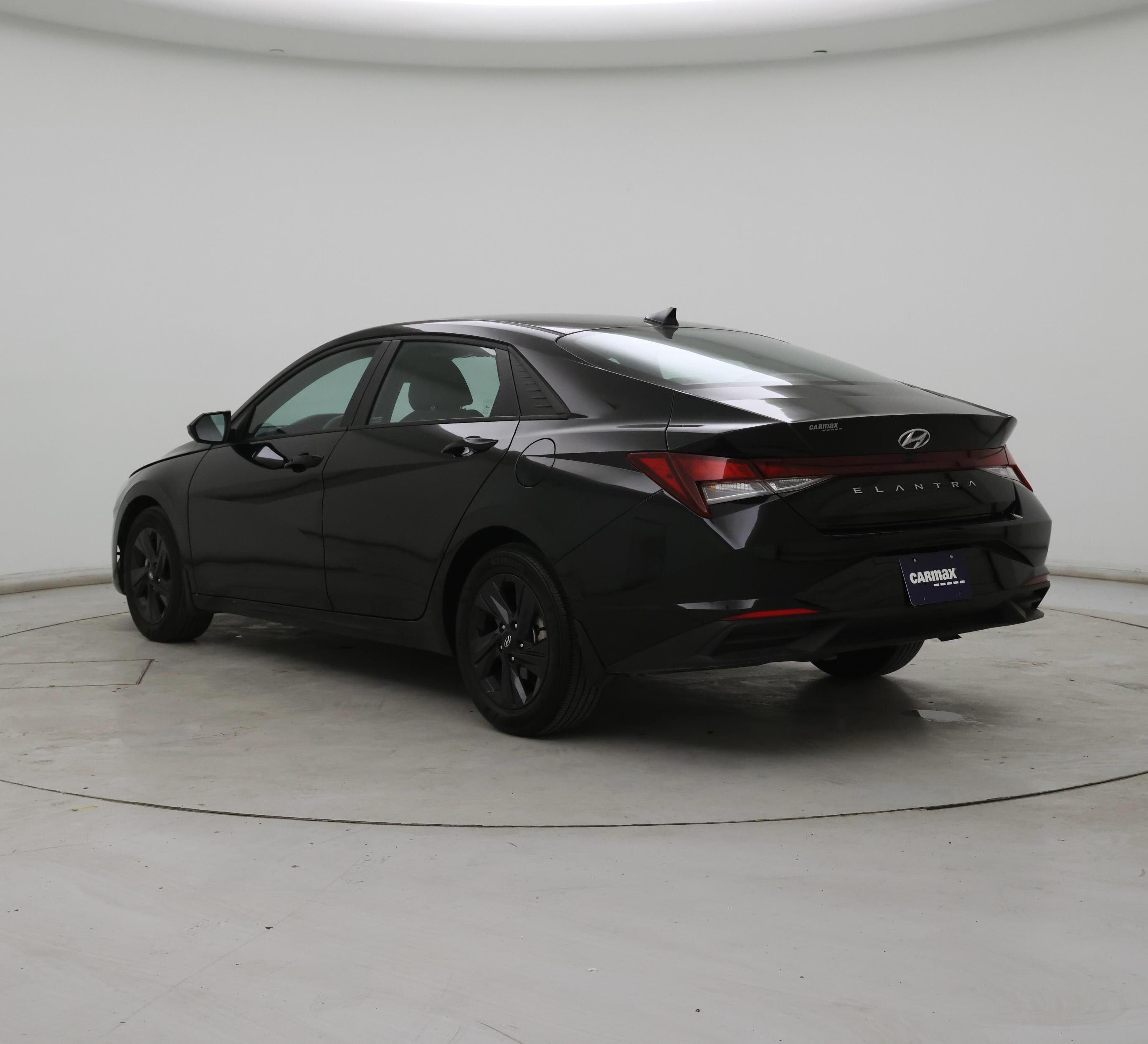 Thumbnail: 2023 Hyundai Elantra - 2